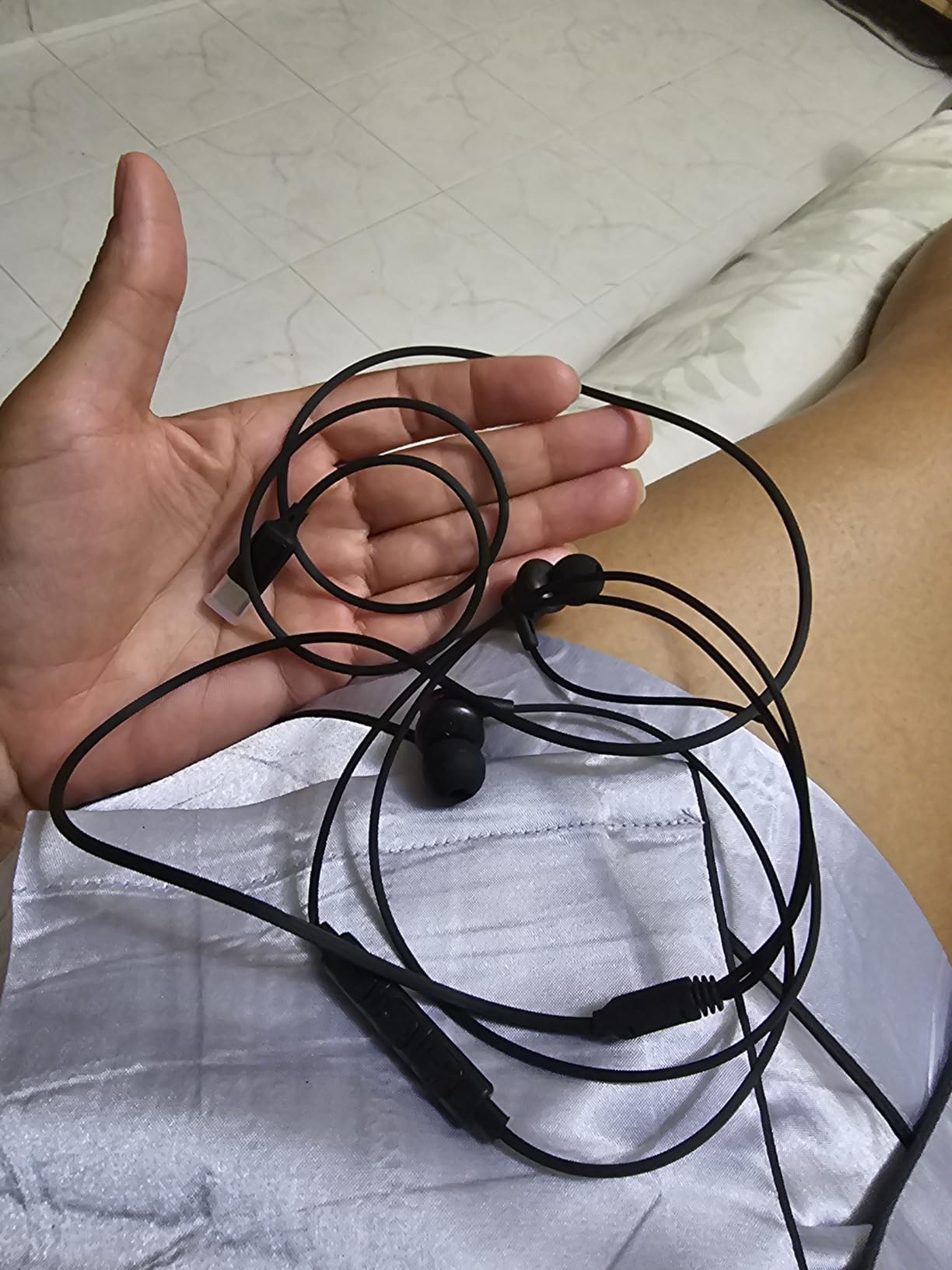 MOSWAG USB C Wired Earbuds HiFi Stereo in-Ear Headphones customer photo 2
