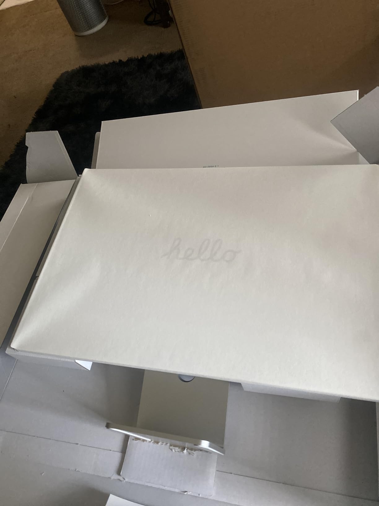 Apple 2023 iMac with Apple M3 Chip with 8-core CPU (24-inch, 8GB RAM, 512GB SSD Storage) Silver (Renewed) customer photo 2