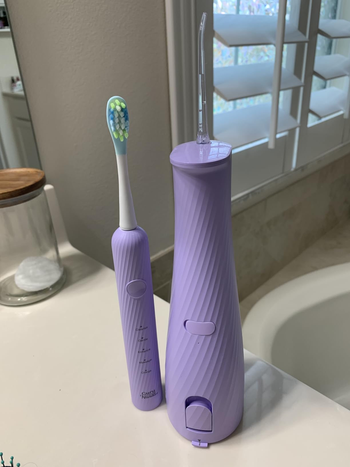 GuruNanda Electric Toothbrush & Water Flosser, 4 Toothbrush Heads, 4 Tips customer photo 2