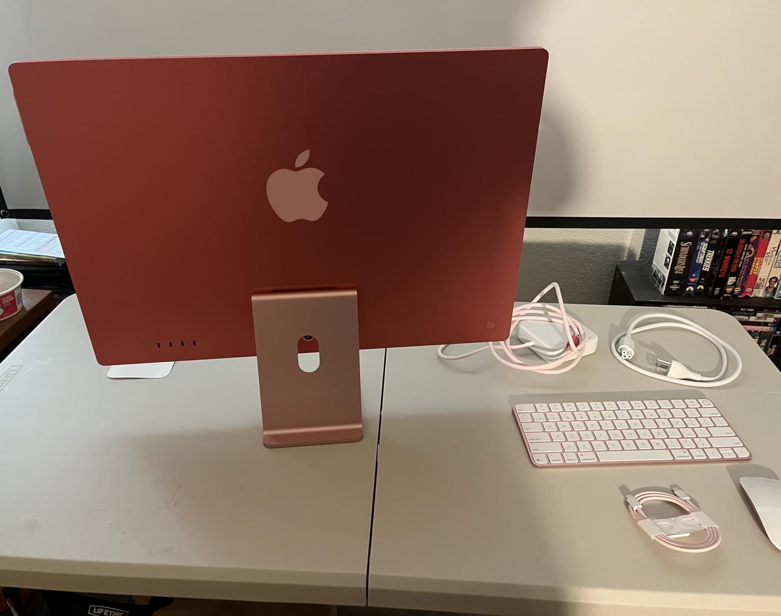 Apple 2024 iMac All-in-One Desktop Computer with M4 chip with 10-core CPU and 10-core GPU: Built for Apple Intelligence, 24-inch Retina Display, 16GB Unified Memory, 512GB SSD Storage; Blue customer photo 1