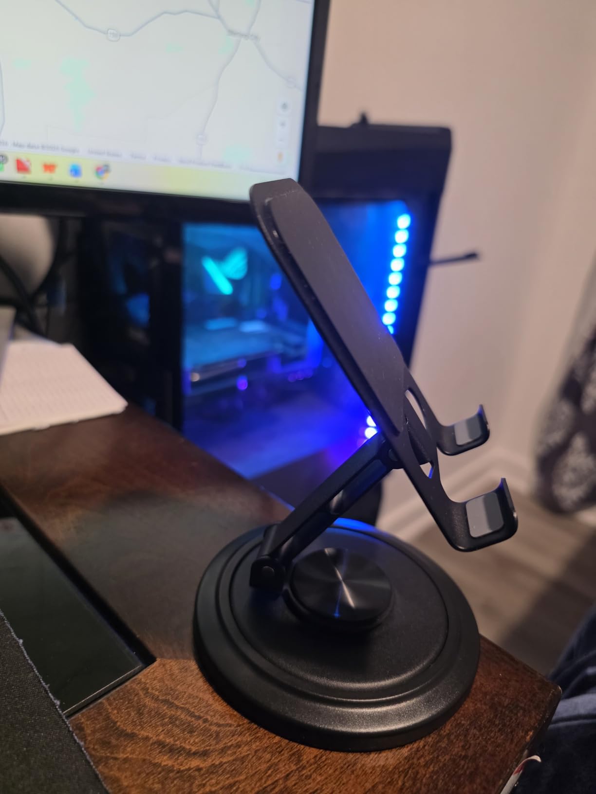 Lamicall 360° Rotation Cell Phone Stand for Desk, Sturdy Phone Holder customer photo 1