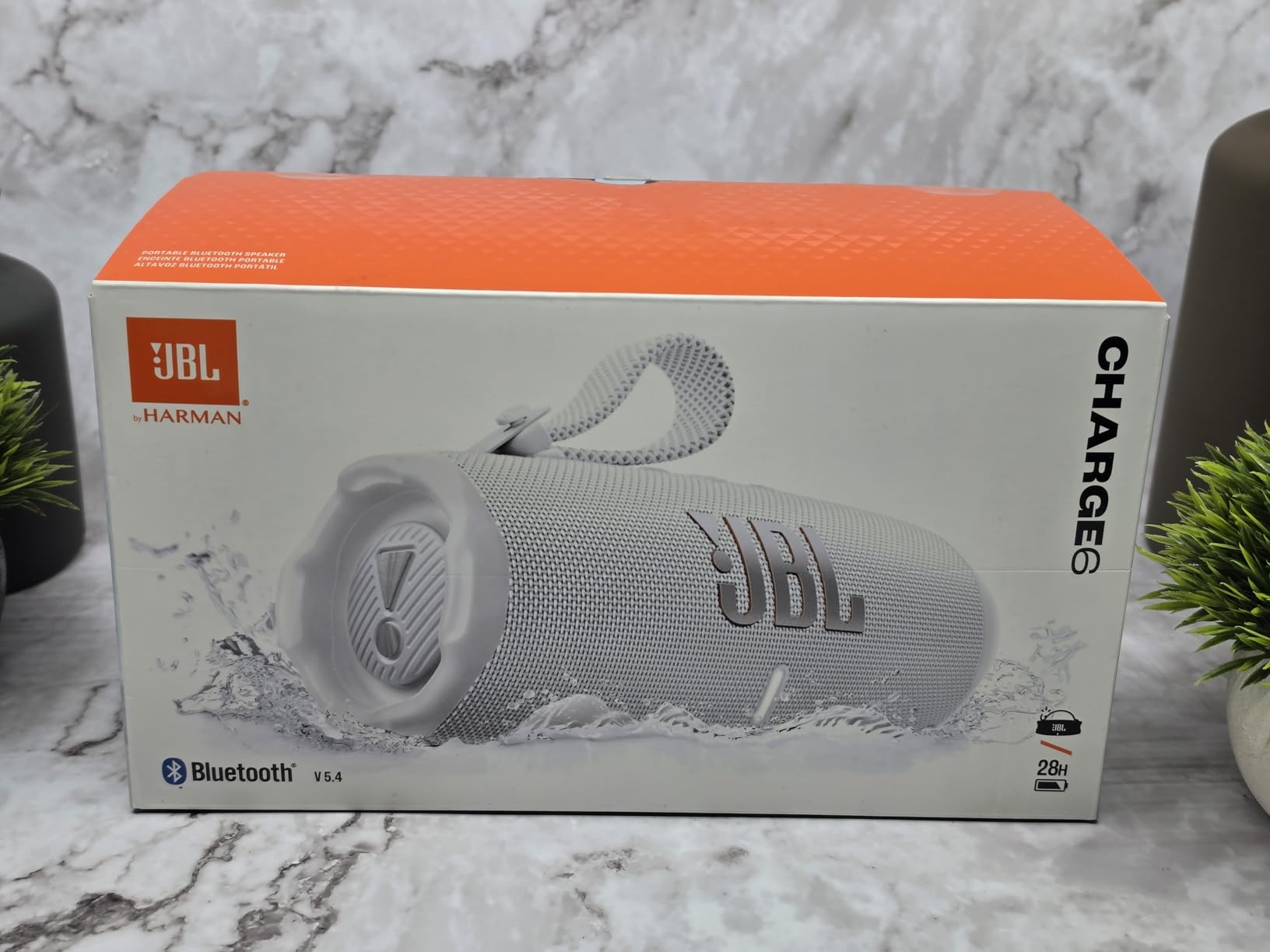 JBL Charge 6 Portable Bluetooth Speaker, Waterproof, Drop-Proof - Camo customer photo 2