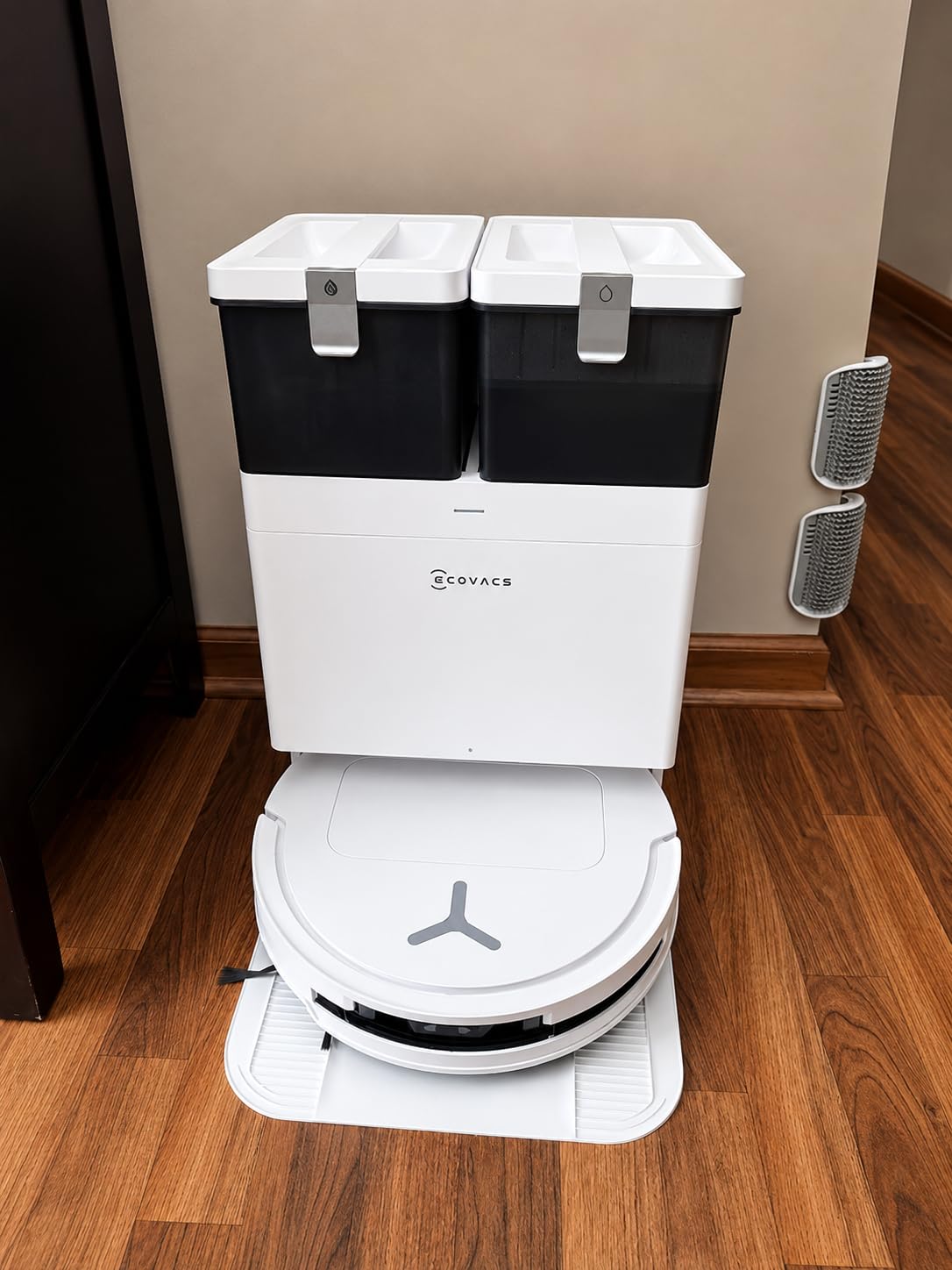 ECOVACS DEEBOT T50 PRO Omni Robot Vacuum and Mop, 3.19” Ultra-Slim, 15,000Pa Suction, ZeroTangle 2.0, TruEdge Edge Cleaning, AIVI 3D Obstacle Avoidance, Auto Mop Wash & Dry, Self-Emptying customer photo 1
