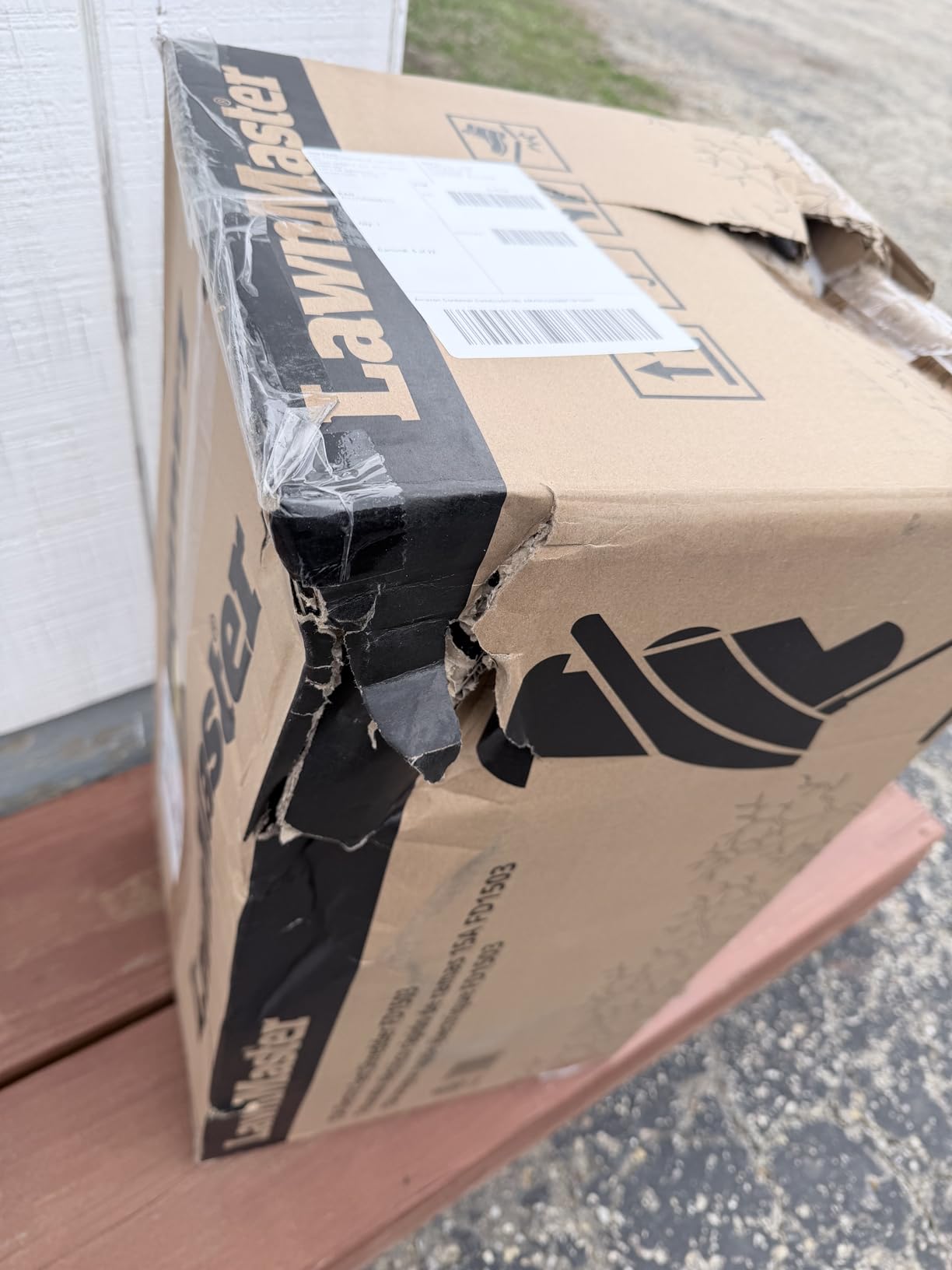 LawnMaster Electric Wood Chipper 1.8'' Cutting Diameter with Bag, FD1503 customer photo 2