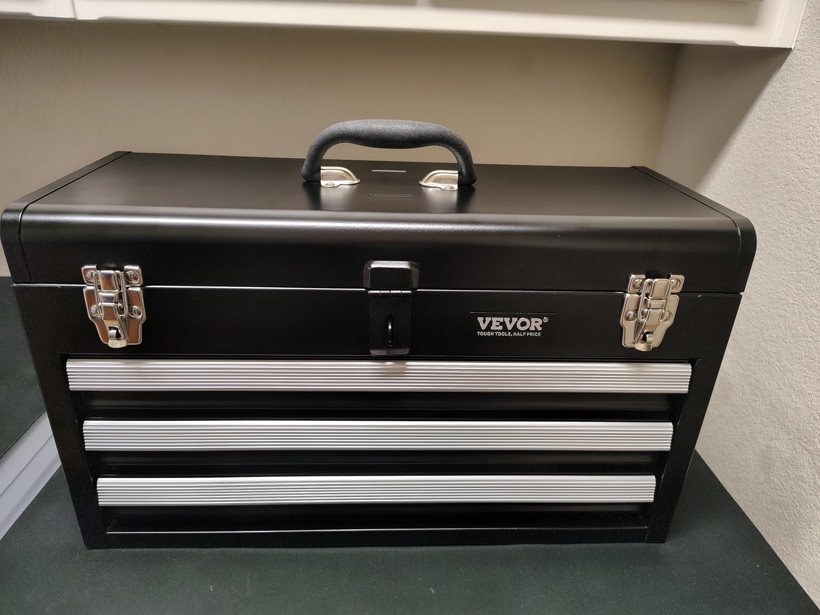 VEVOR Metal Tool Box, 20.5-inch, Portable Metal Tool Box with 4 Drawers, Small Tool Chest with EVA Liners, Ball Bearing Slide Drawers Locking & Powder Coated Finish, Multi-Function Tool Organizer customer photo 2