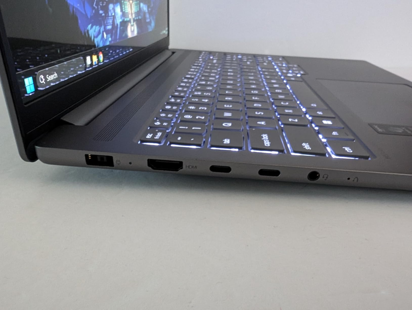 Lenovo IdeaPad Pro 5-2025 - 16