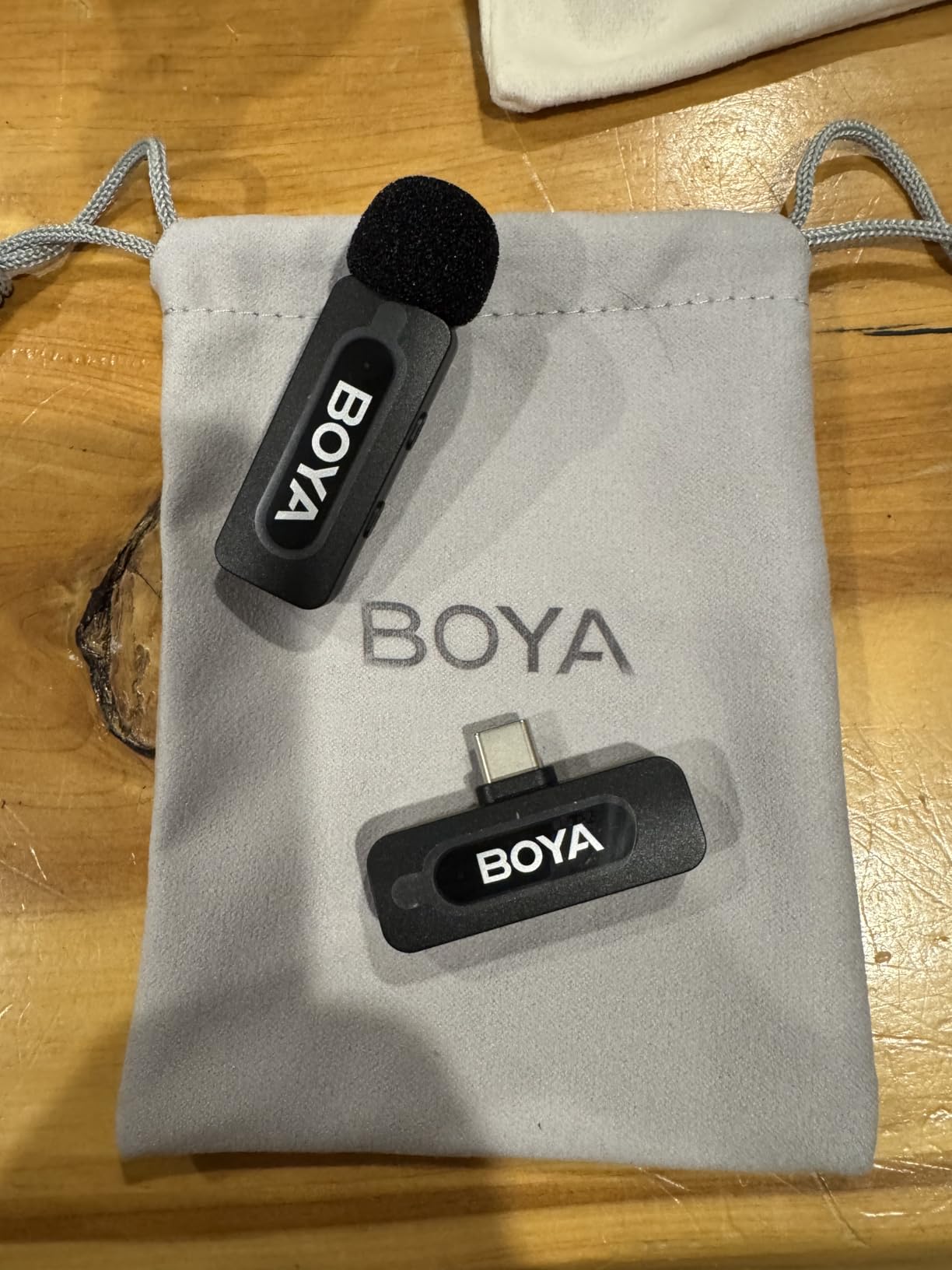 BOYA BY-V10 Wireless Microphones for iPhone 17/16/15 & Android/Laptop customer photo 1