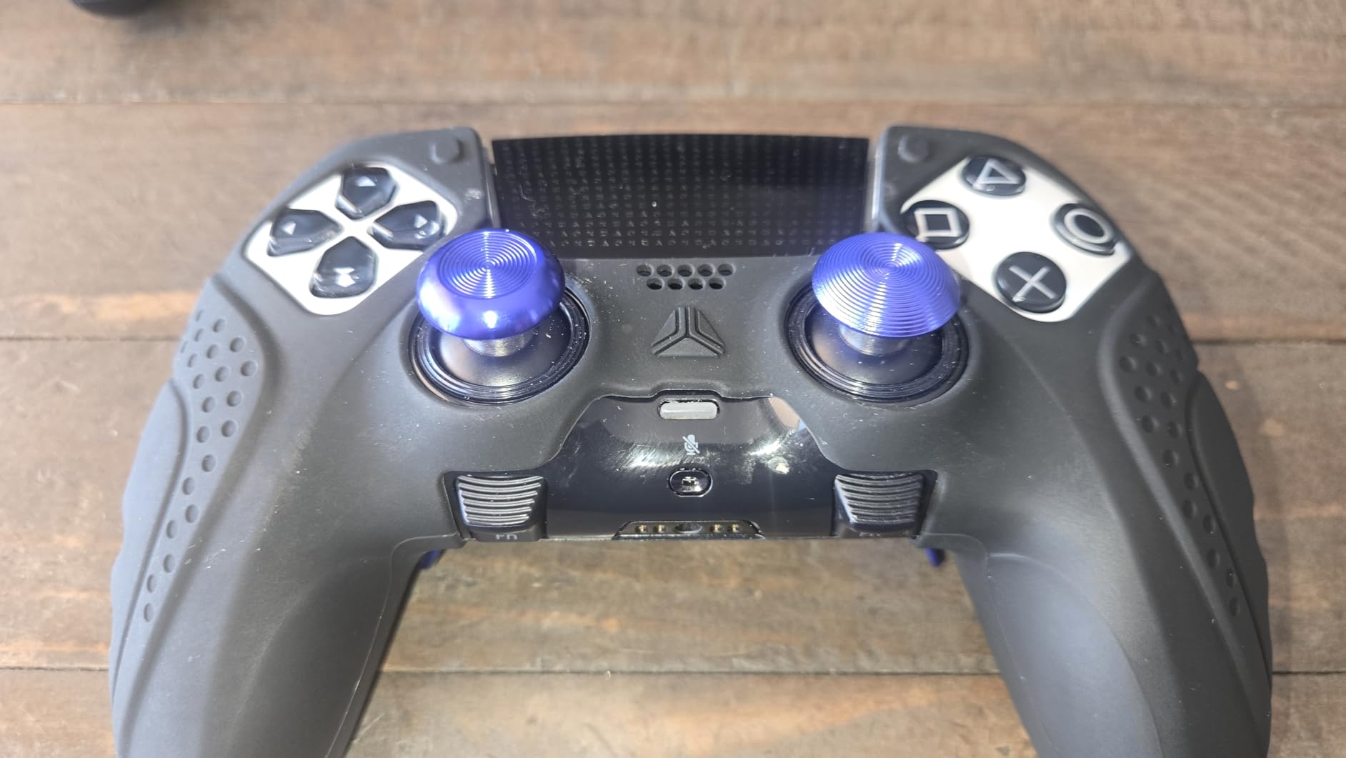 CHARM FOCUS Metal Thumbsticks & Back Paddles for PS5 Edge Controller customer photo 1