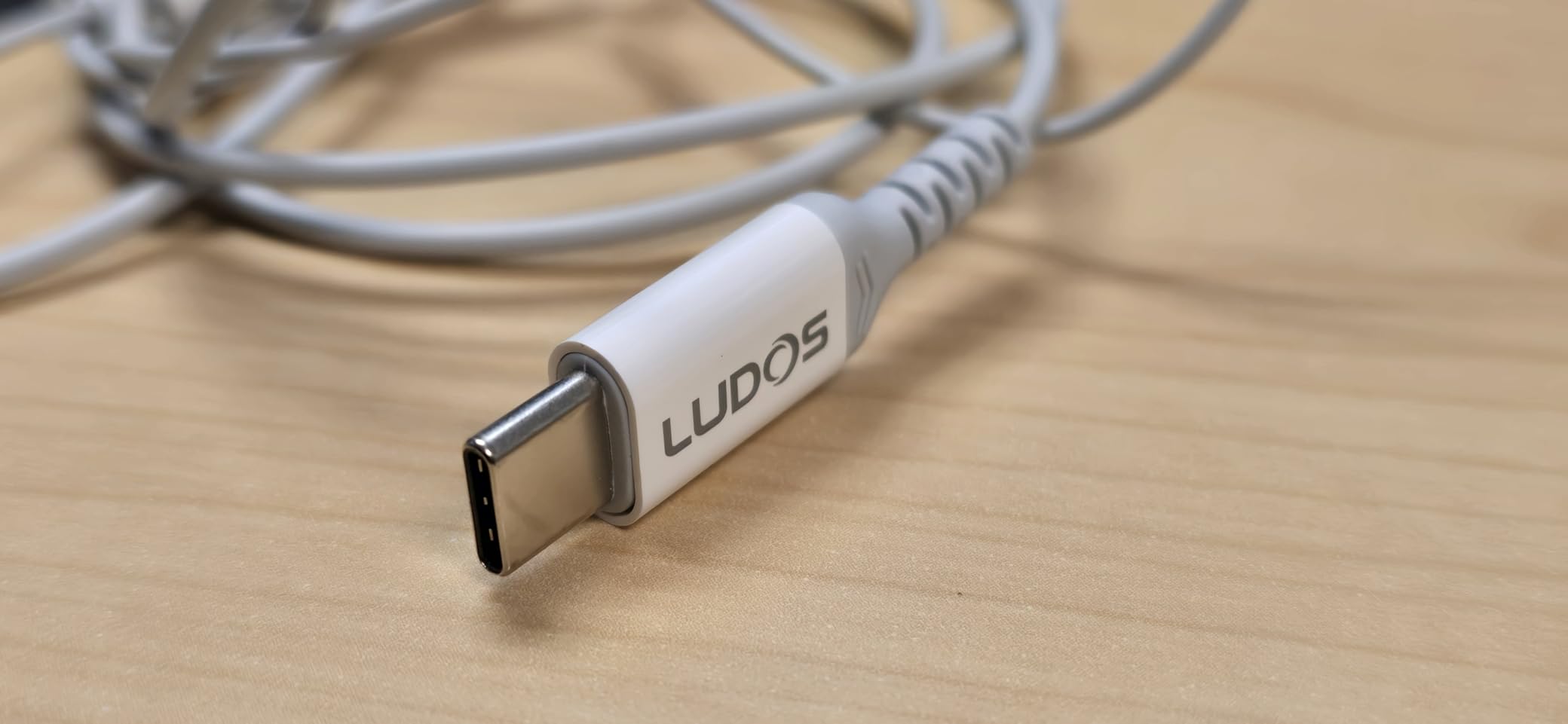 LUDOS Zenith USB C Headphones for iPhone 17 16 15 Pro Max Plus Air iPad Pro Air, 5 Years Warranty, USB-C Earbuds for Samsung Galaxy S24 S23 Ultra S22 S21 S20 A55 A54 A53, USB Type C Earphones - White customer photo 1