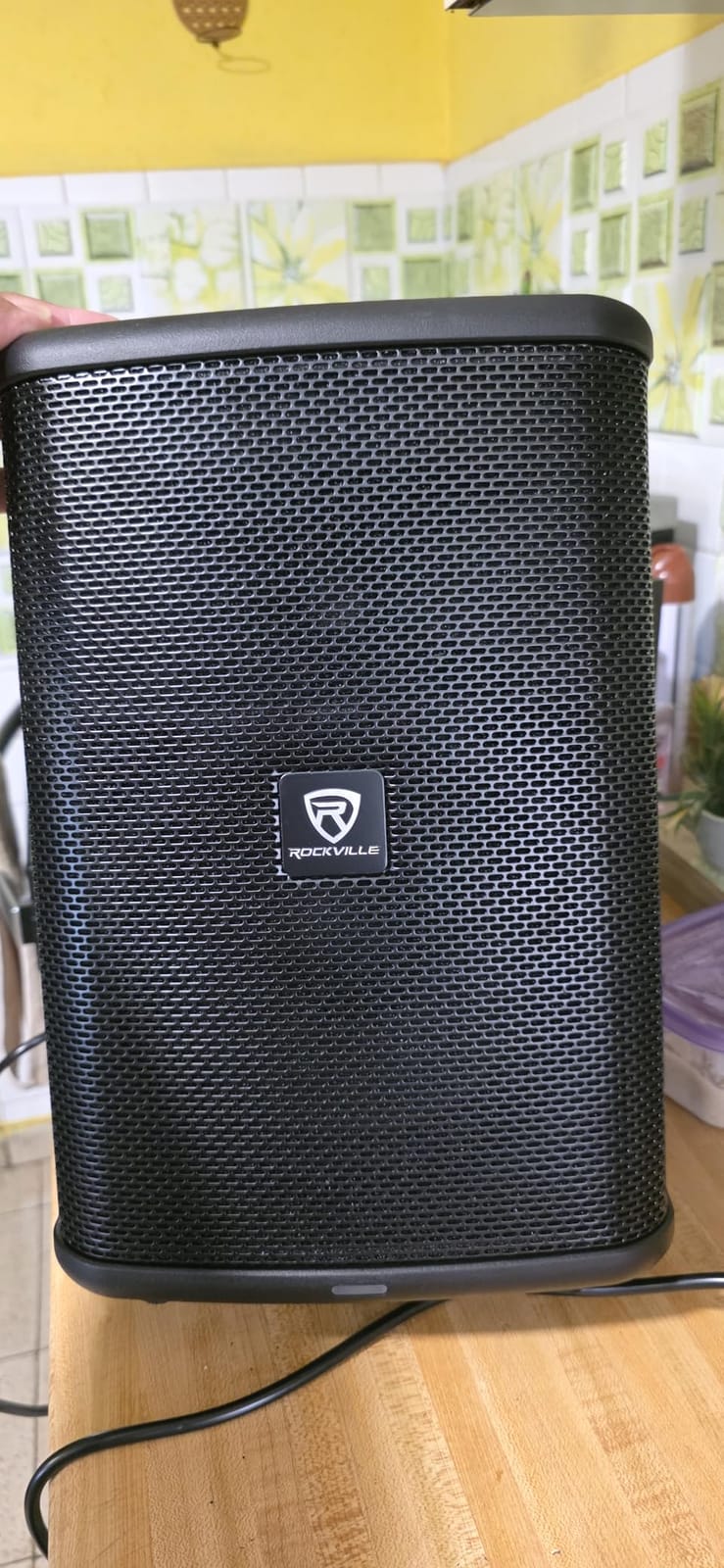 Rockville TITAN ONE PRO Battery Powered Live Performance 8
