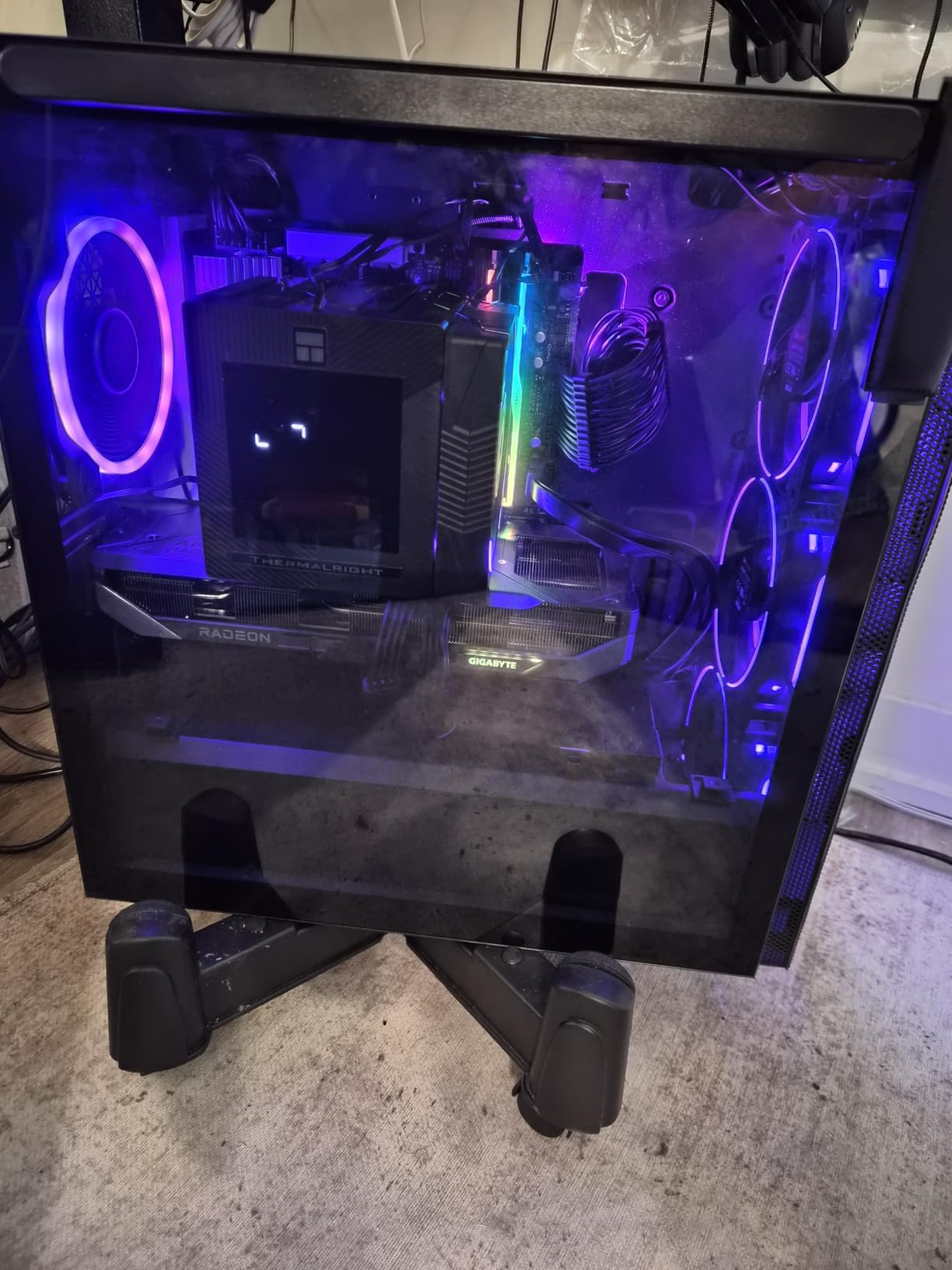 ASRock B650M Pro X3D WiFi 6E AMD AM5 Micro-ATX Motherboard, Supports Ryzen 9000/8000/7000 Series Processors, DDR5 8000+ (OC), PCIe 5.0, 2.5G LAN, 8+2+1 Power Phase customer photo 1
