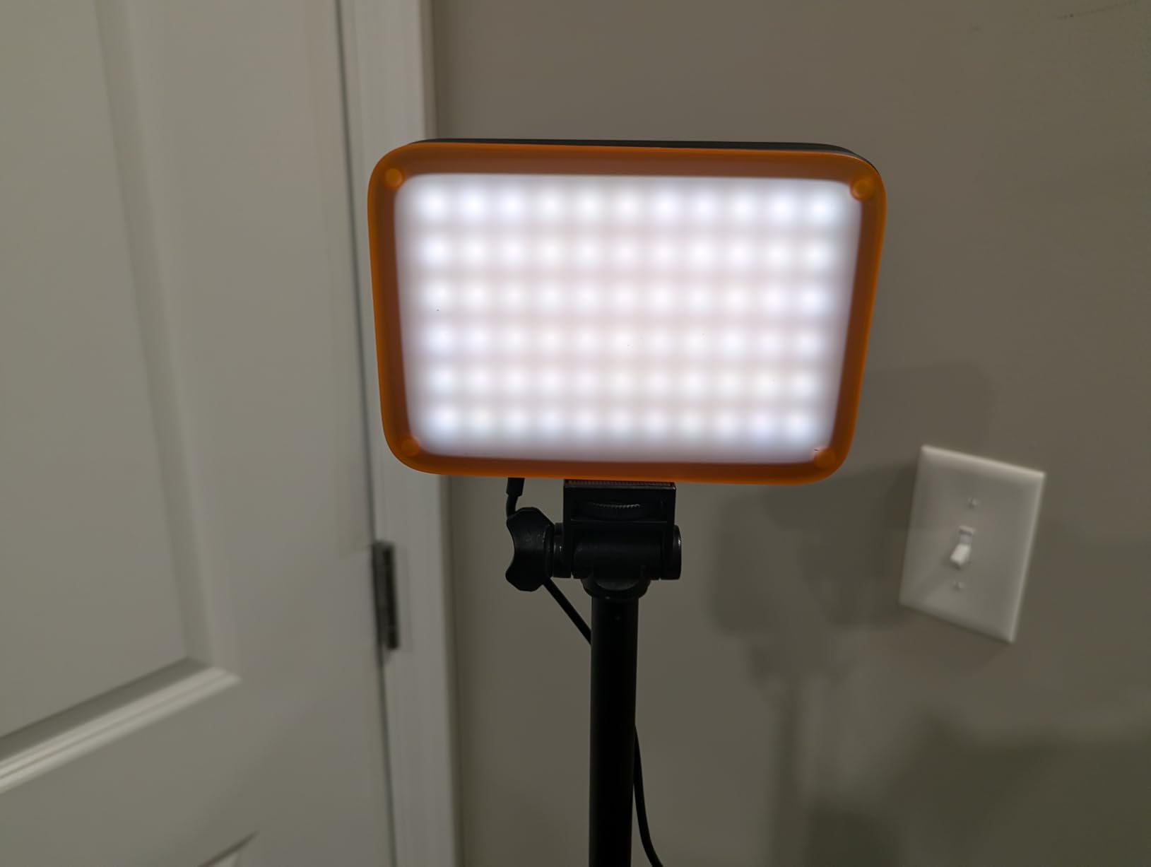 NEEWER Basics 2 Pack LED Video Light Panel Lighting Kit, Bi Color Dimmable Portable Studio Lights with Stands & Filters, 3200K-5600K 750lux CRI95 for Video Recording Live Streaming Photography, BP66 customer photo 2