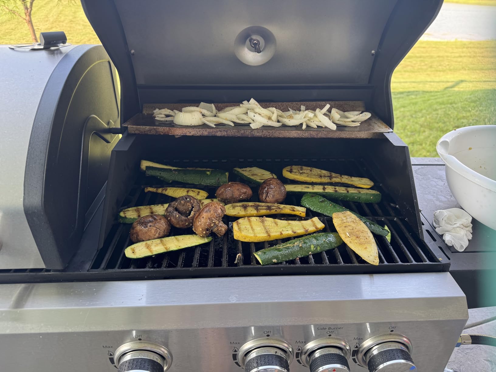 3 Burner Propane Gas and Charcoal Grill Combo with Side Burner customer photo 2