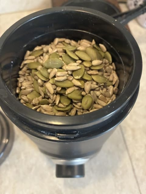 SHARDOR Electric Coffee Grinder, 70g Large Capacity Spice Grinder with Visual Timing Knob for Precise Grind, Quiet Coffee Bean Grinder for Espresso, French Press, Herbs and Grains, Black customer photo 1