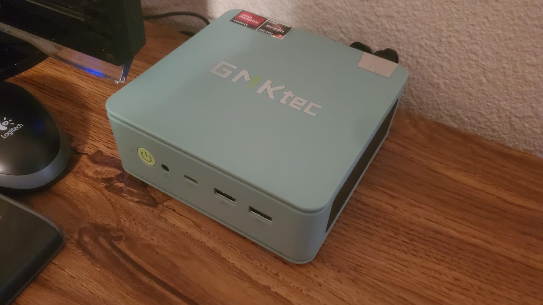 GMKtec Gaming Mini PC AMD Ryzen 7 H 255 (Upgraded 8745HS) 32GB DDR5 1TB SSD customer photo 2