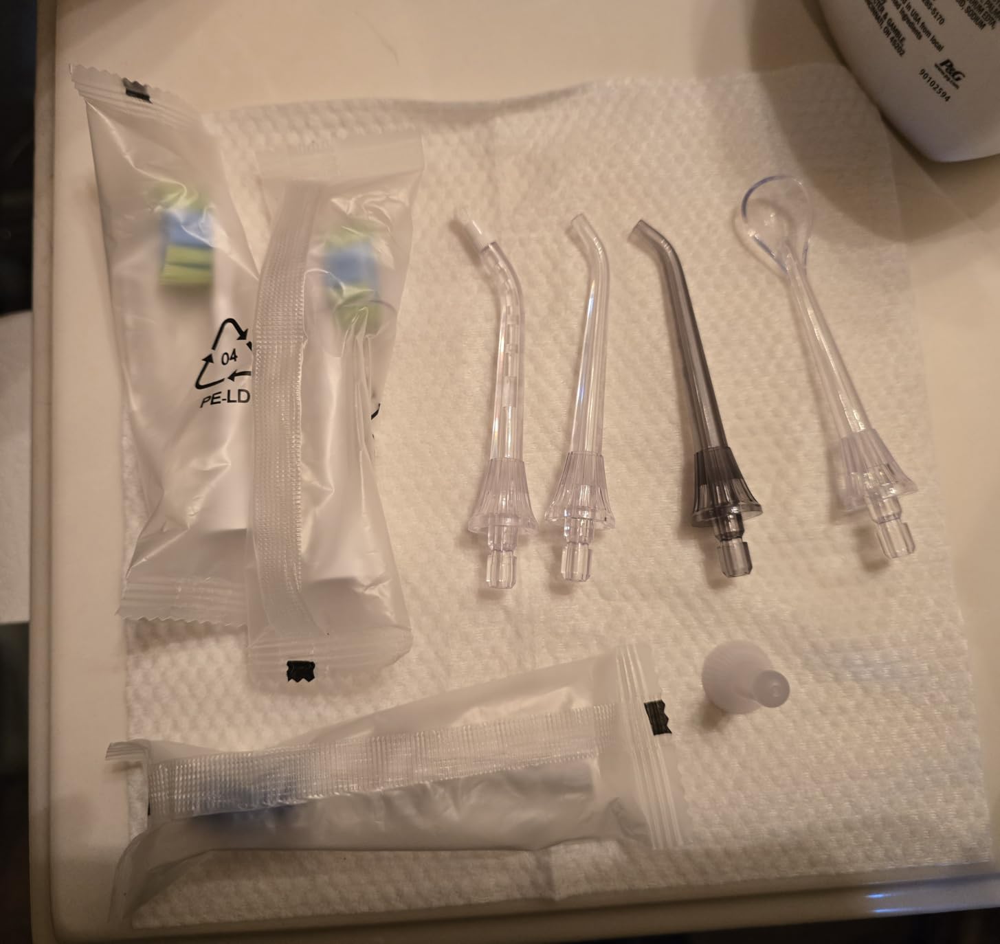 COSLUS C51C30 Water Flosser Electric Toothbrush Combo, 2-1 Oral Clean Kit customer photo 2