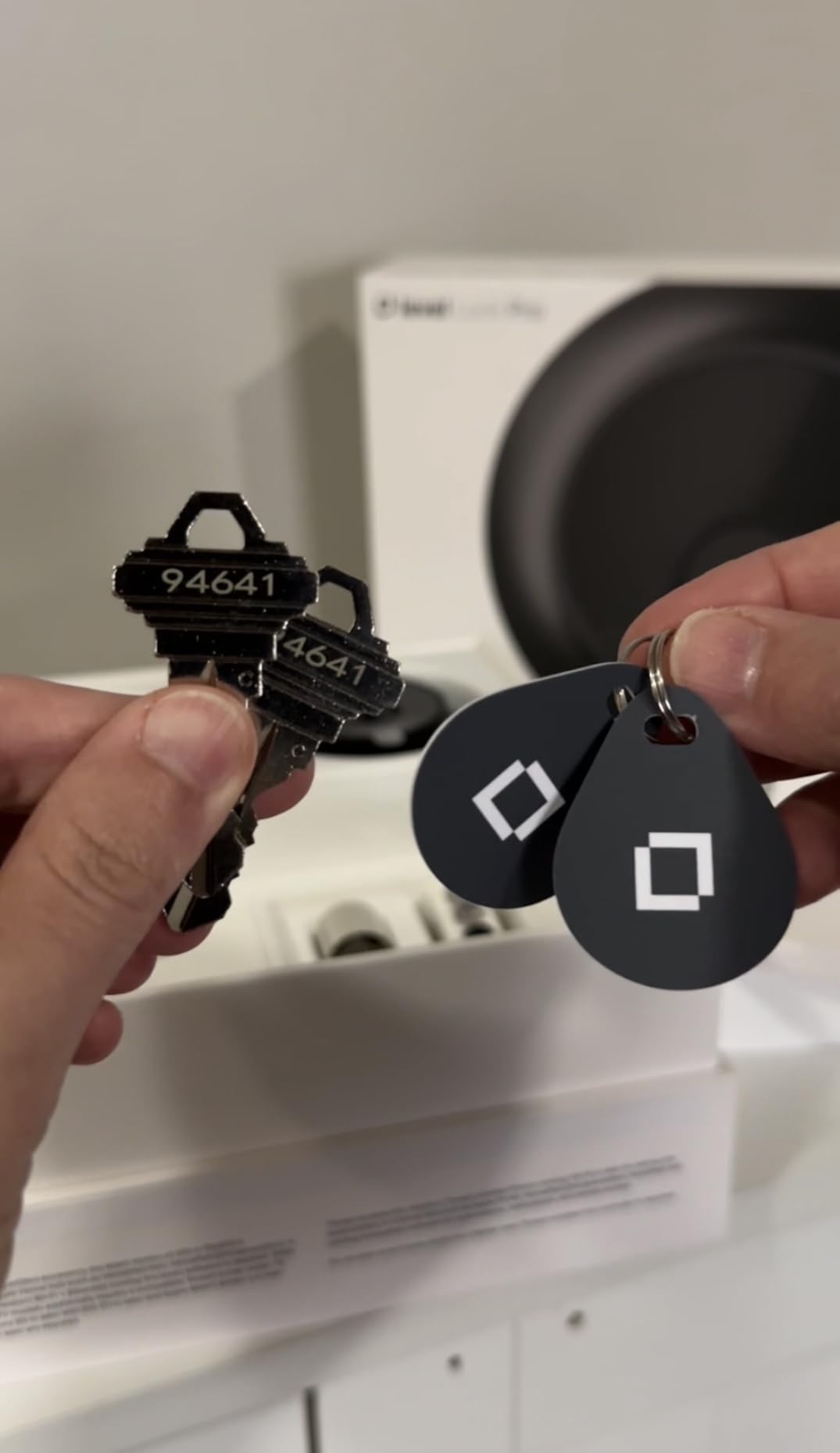 Level Lock Pro - World’s Smallest, Fastest, Innovative Smart Lock - Matter-Over-Thread Deadbolt Plus Apple Home Key - Keyless & Remote Access via Apple, Alexa, Google Home, SmartThings (Matte Black) customer photo 2