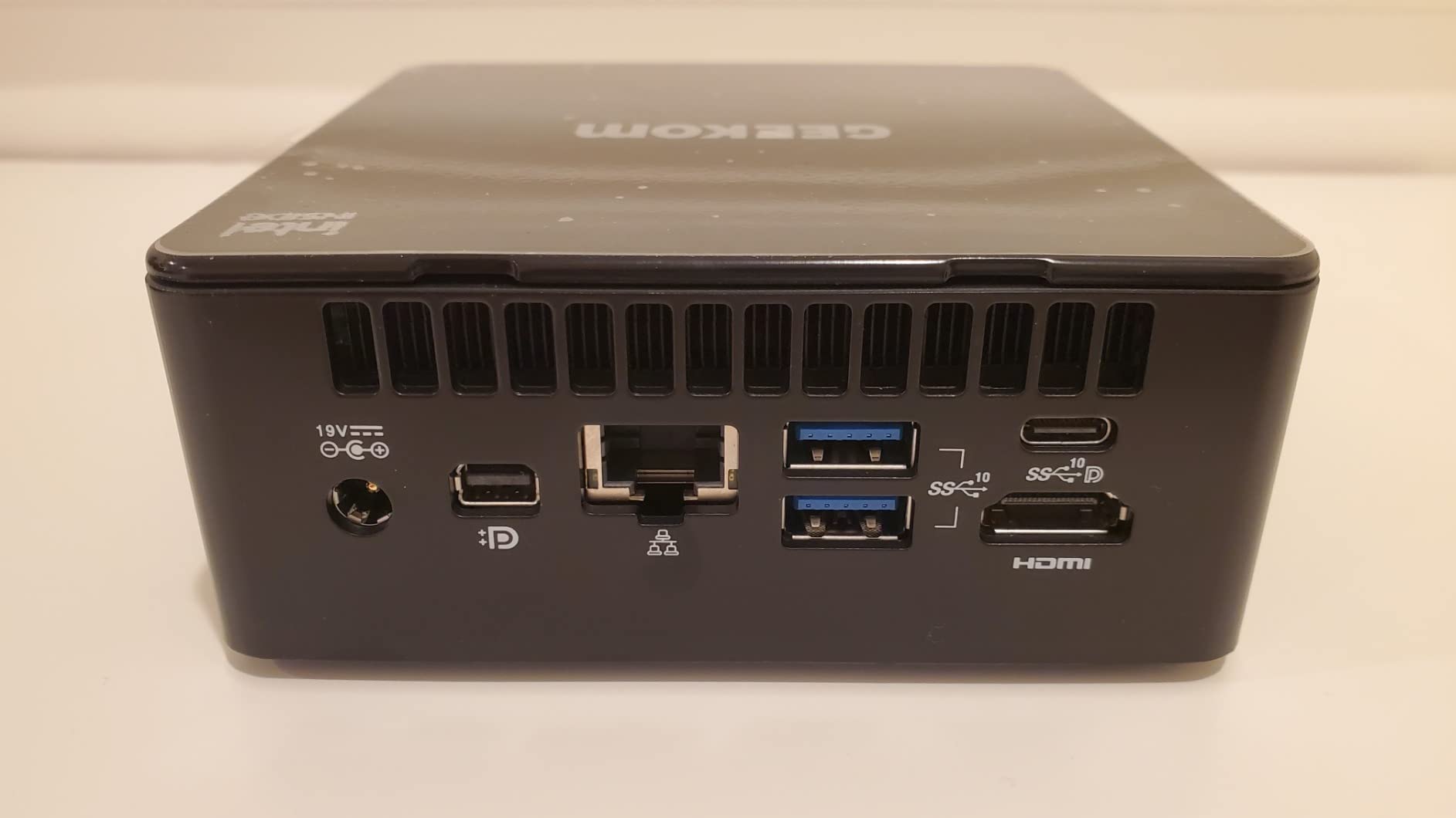 GEEKOM GT13 MAX Professional AI Mini PC,Intel Ultra9 185H|16GB DDR5+1TB SSD customer photo 1