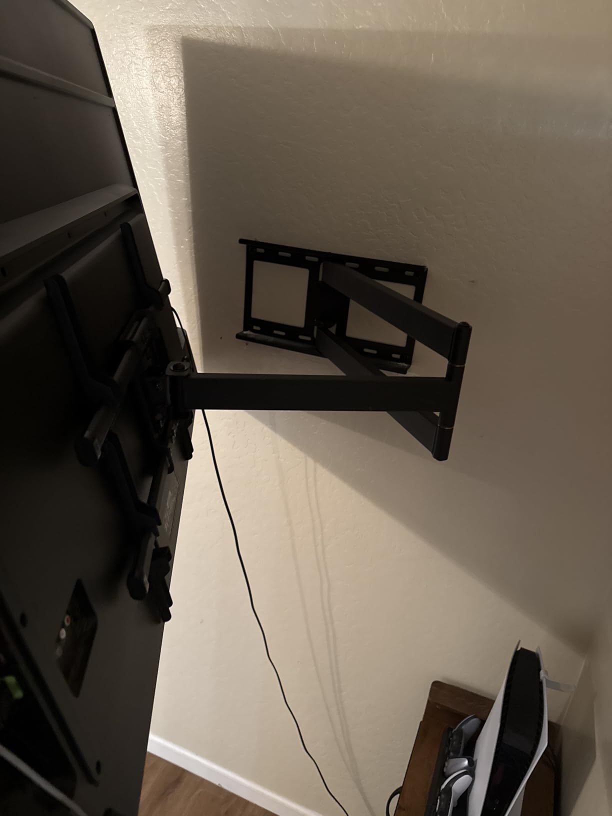 BONTEC Long Arm TV Wall Mount, Full Motion, 37.4