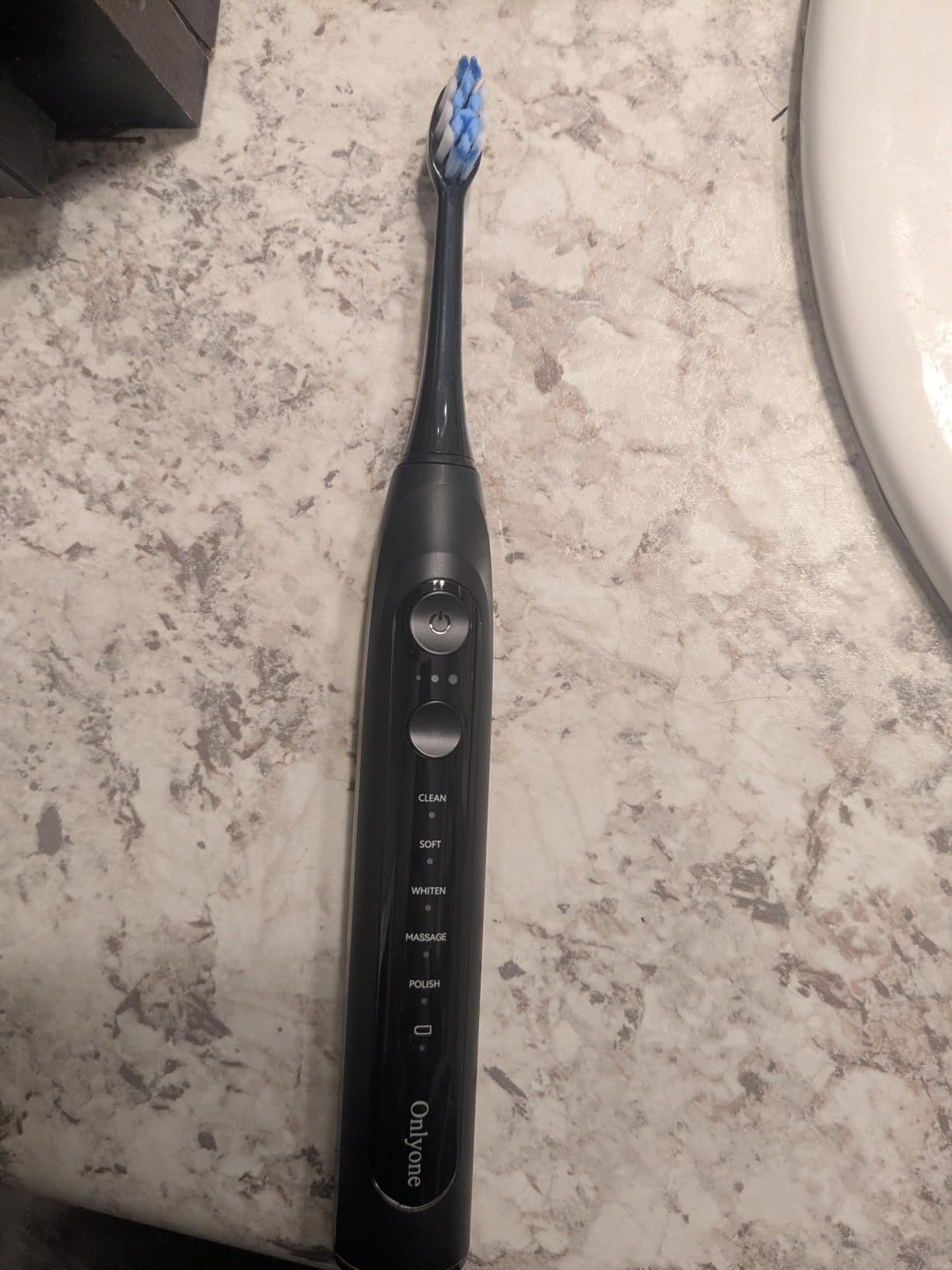 Onlyone Electric Toothbrush for Adults, Rechargeable Electric Toothbrush with 8 Brush Heads, Travel Case, Charging Base & Wireless Charging - 5 Modes with Smart Timer customer photo 2
