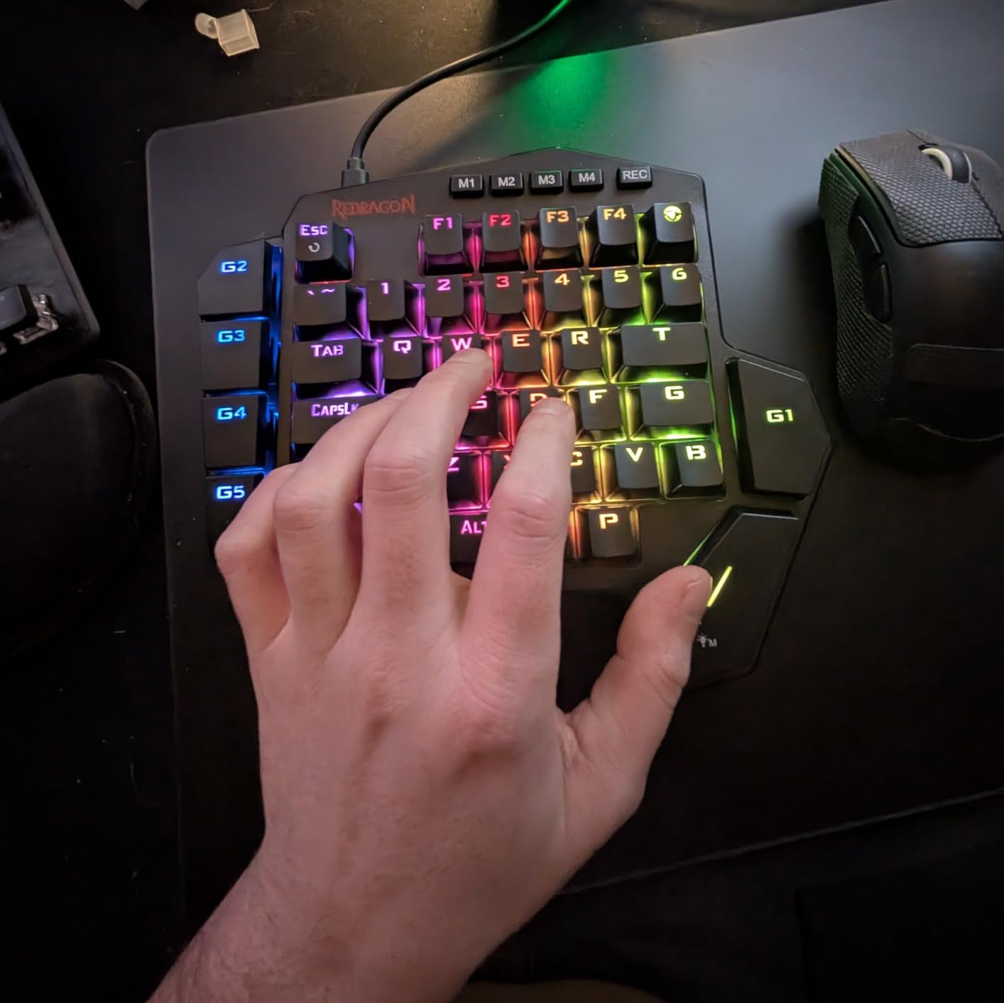 Redragon K585 HE Wired Rapid Trigger Magnetic One-Handed RGB Gaming Keypad customer photo 2