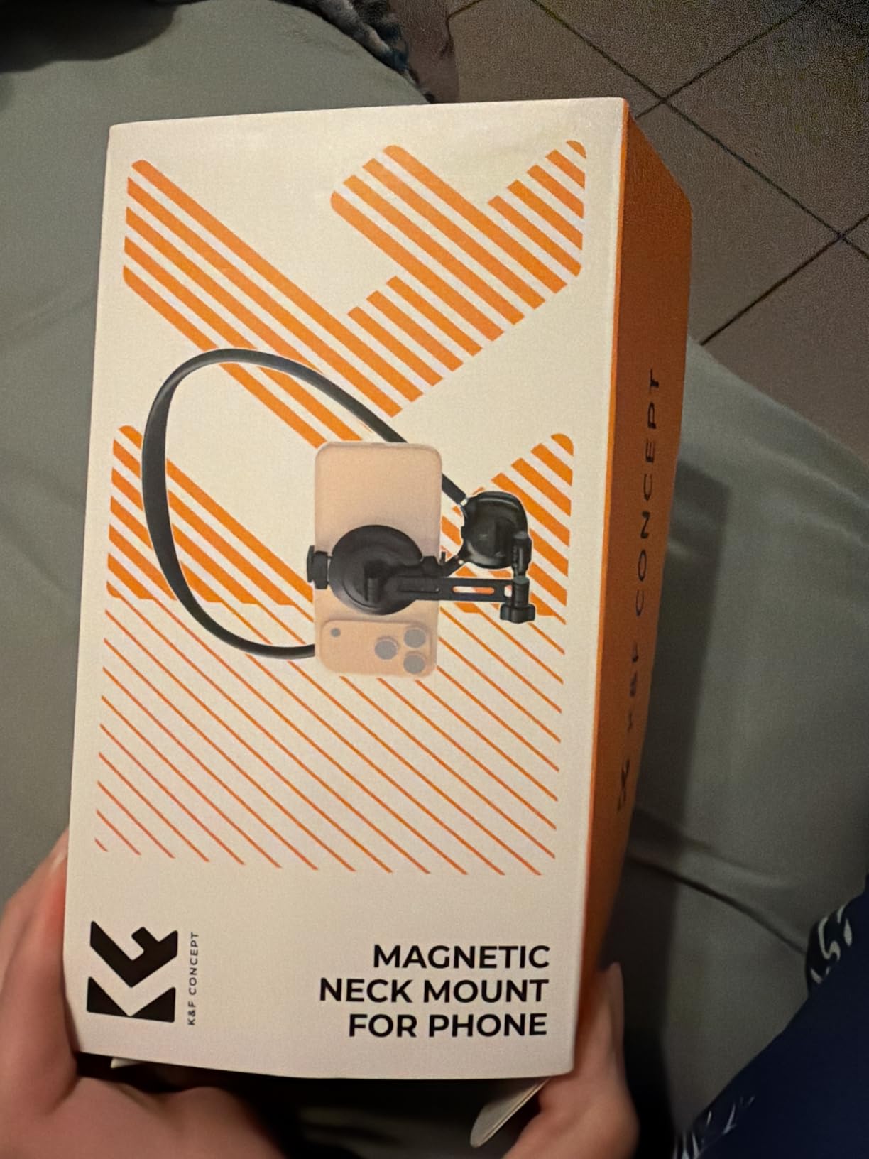 K&F CONCEPT 2-in-1 Magnetic & Clip-on Neck Phone Holder customer photo 1