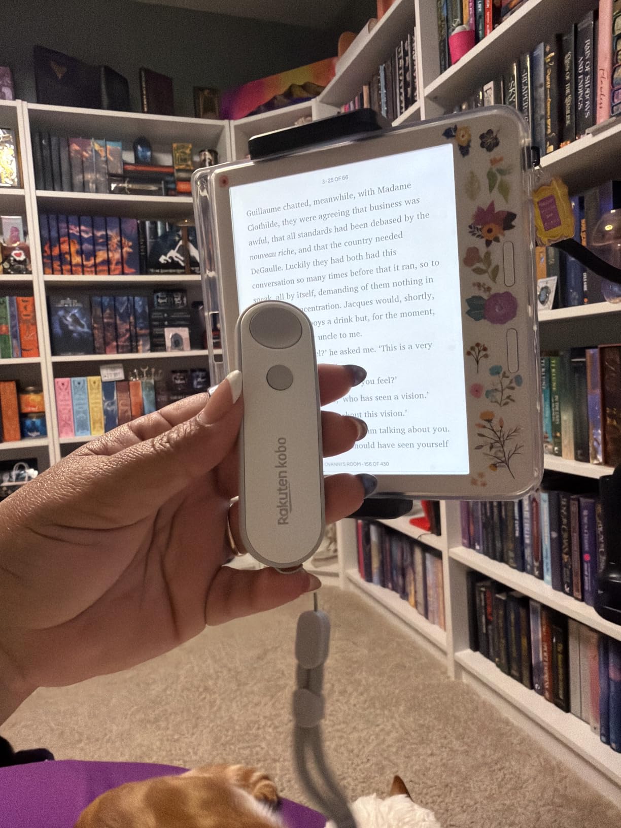 Kobo Remote, Page Turner for Kobo eReaders, White customer photo 2