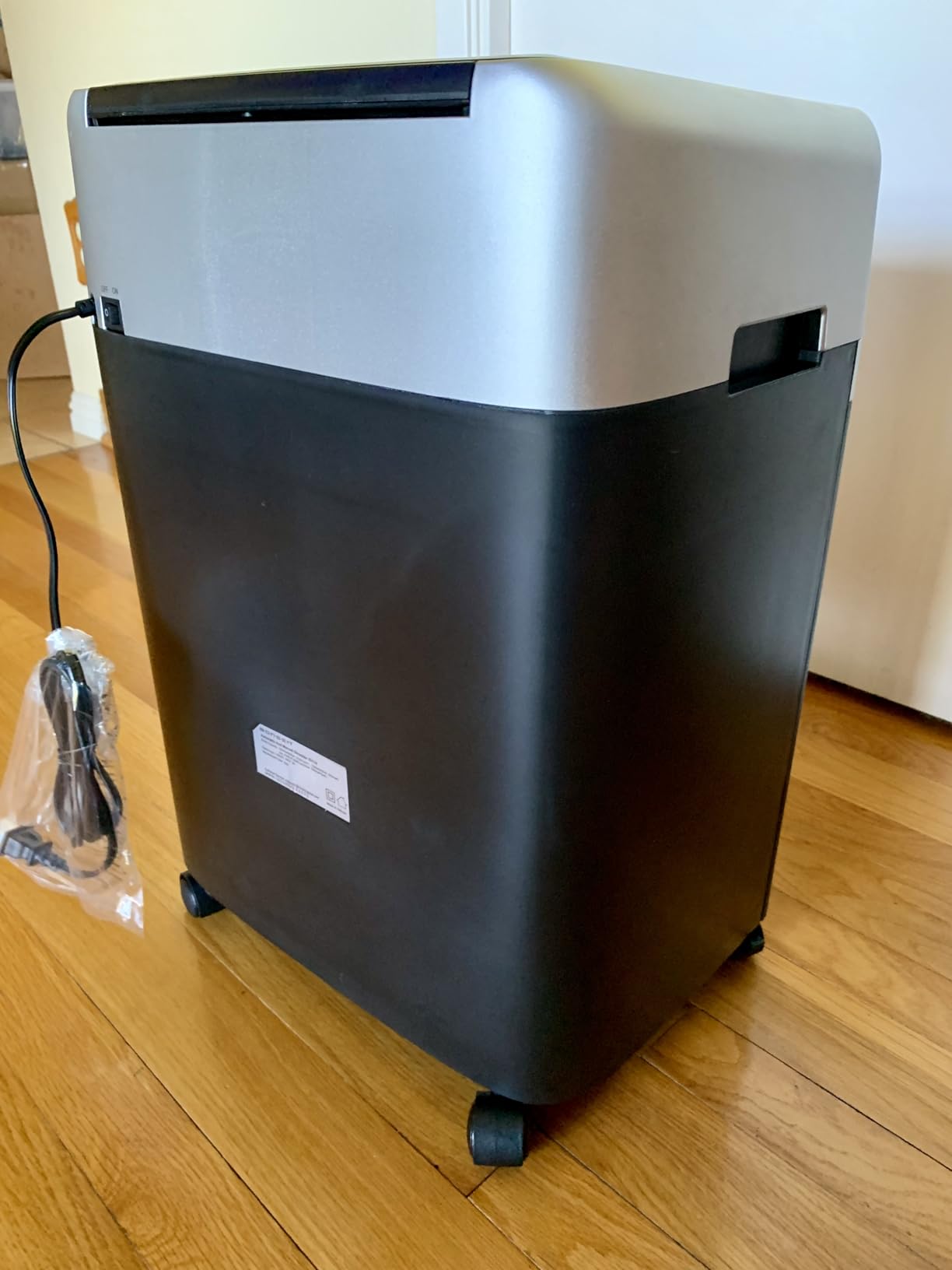 BONSEN 150-Sheet Autofeed Micro-Cut Heavy Duty Paper Shredder for Office customer photo 2