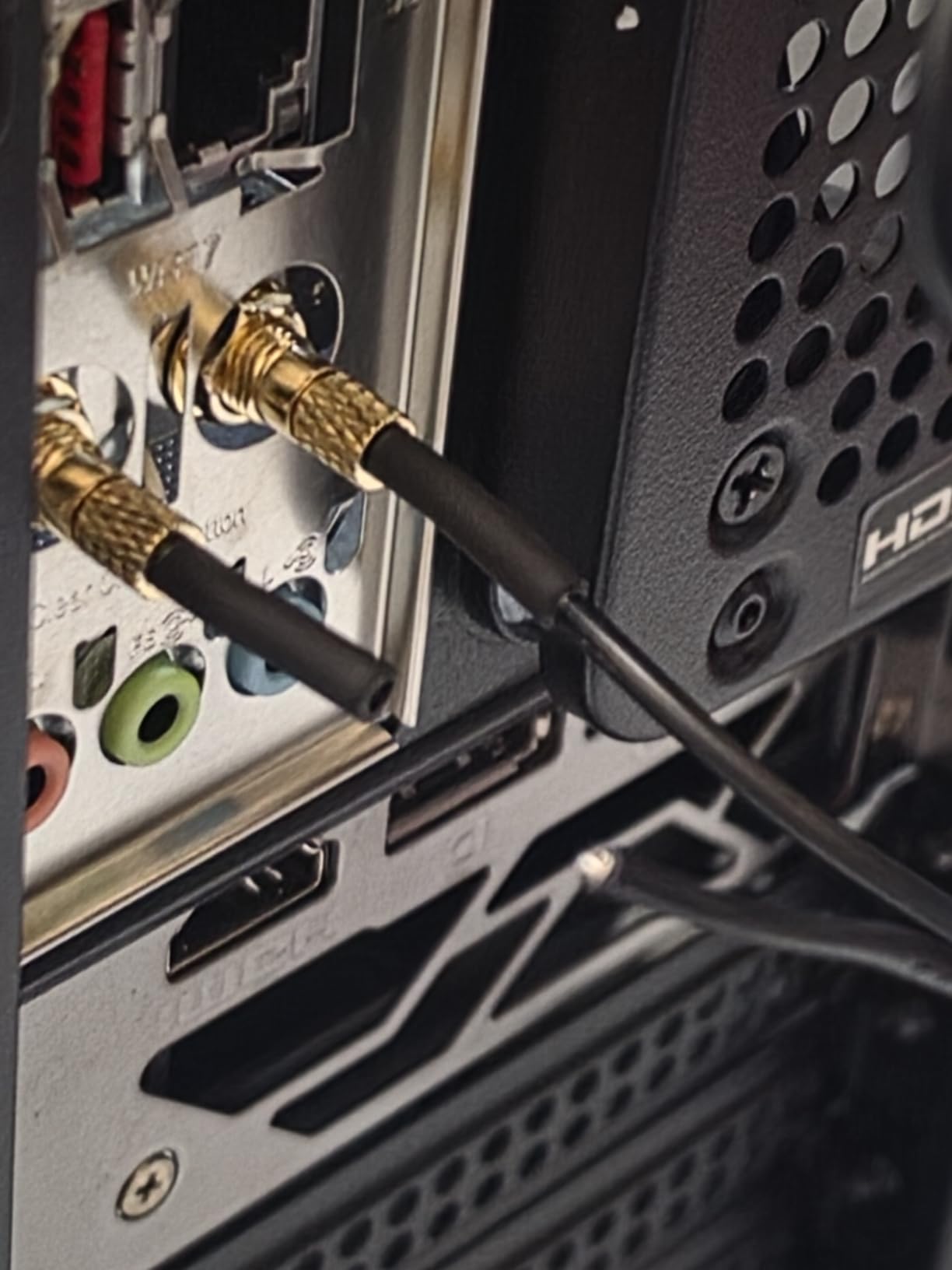 MSI Aegis R2 AI B2NVR9-1450US Desktop PC, Intel Core Ultra 9 285, NVIDIA GeForce RTX 5070 Ti, 32GB DDR5, 2TB M.2 SSD, Win11H (Renewed) customer photo 1
