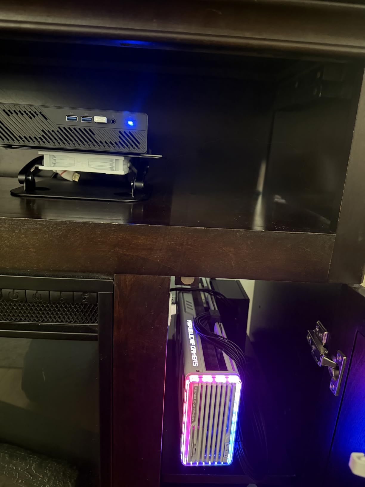 MINISFORUM AMD Ryzen 9 9955HX MS-A2 Mini PC (16C/32T, up to 5.4GHz), 32GB DDR5 1TB SSD, PCIe×16, HDMI/2x USB-C (8K@60Hz), 2X SFP+ 10G, 2X 2.5G LAN, 3X SSD M.2 (2280/22110/U.2) customer photo 2