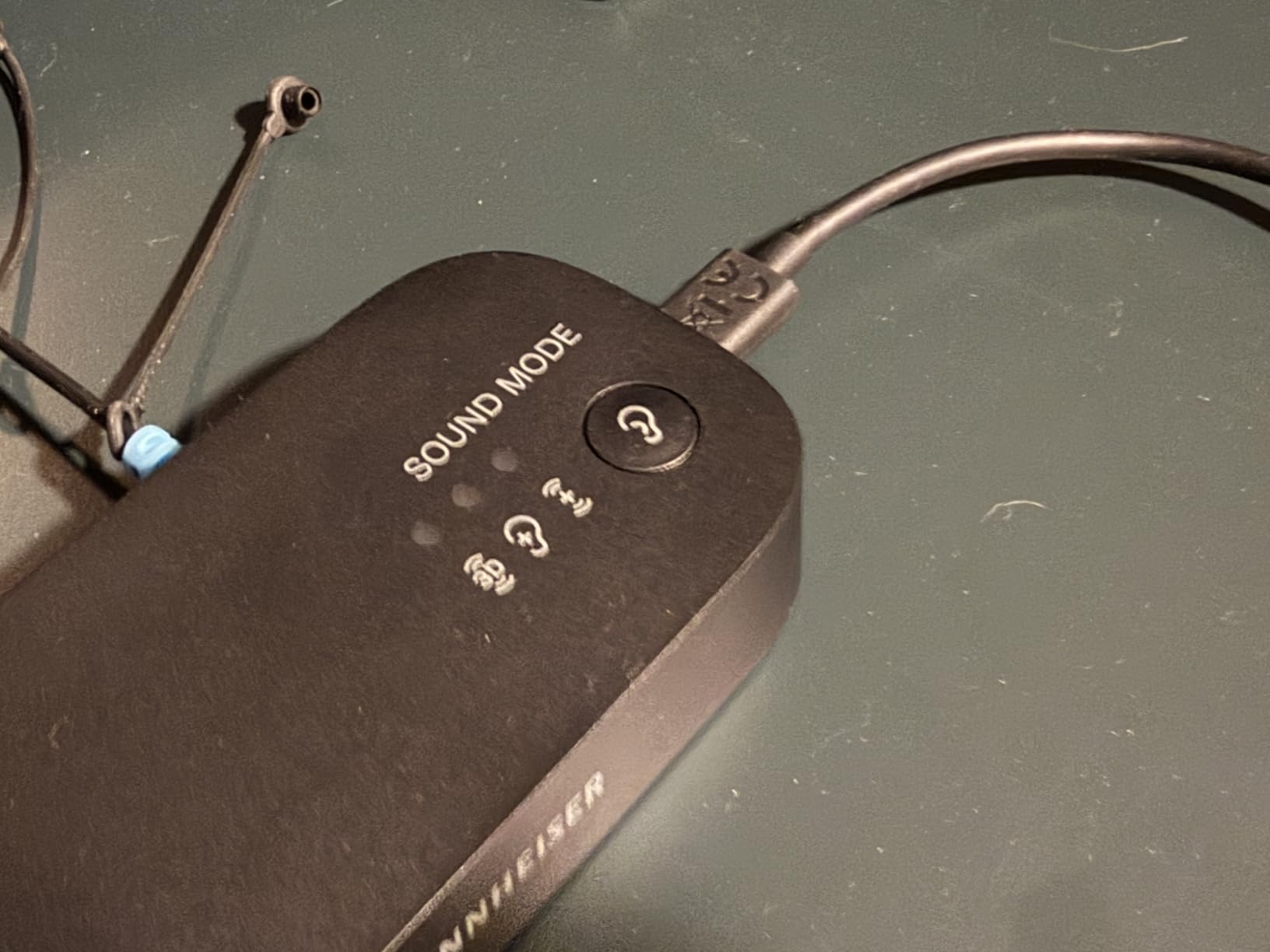 Sennheiser RS 255 TV Headphones - Bluetooth Headphones and Transmitter Bundle - Low Latency Wireless Headphones with Virtual Surround Sound, Speech Clarity and Auracast Technology - 50 h Battery customer photo 1