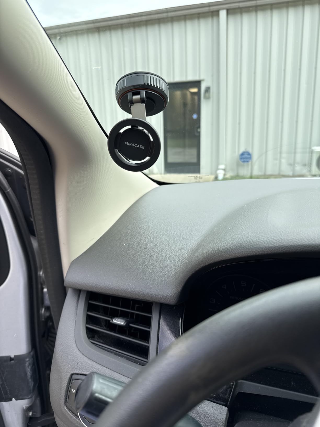 Miracase for MagSafe Car Mount[3600gf Strong Magnet & 89+LBS Suction Base]Vacuum Magnetic Phone Holders for Your Car, 360° Adjustable Dashboard & Windshield Mount with Dash Accents for All Smartphones customer photo 1