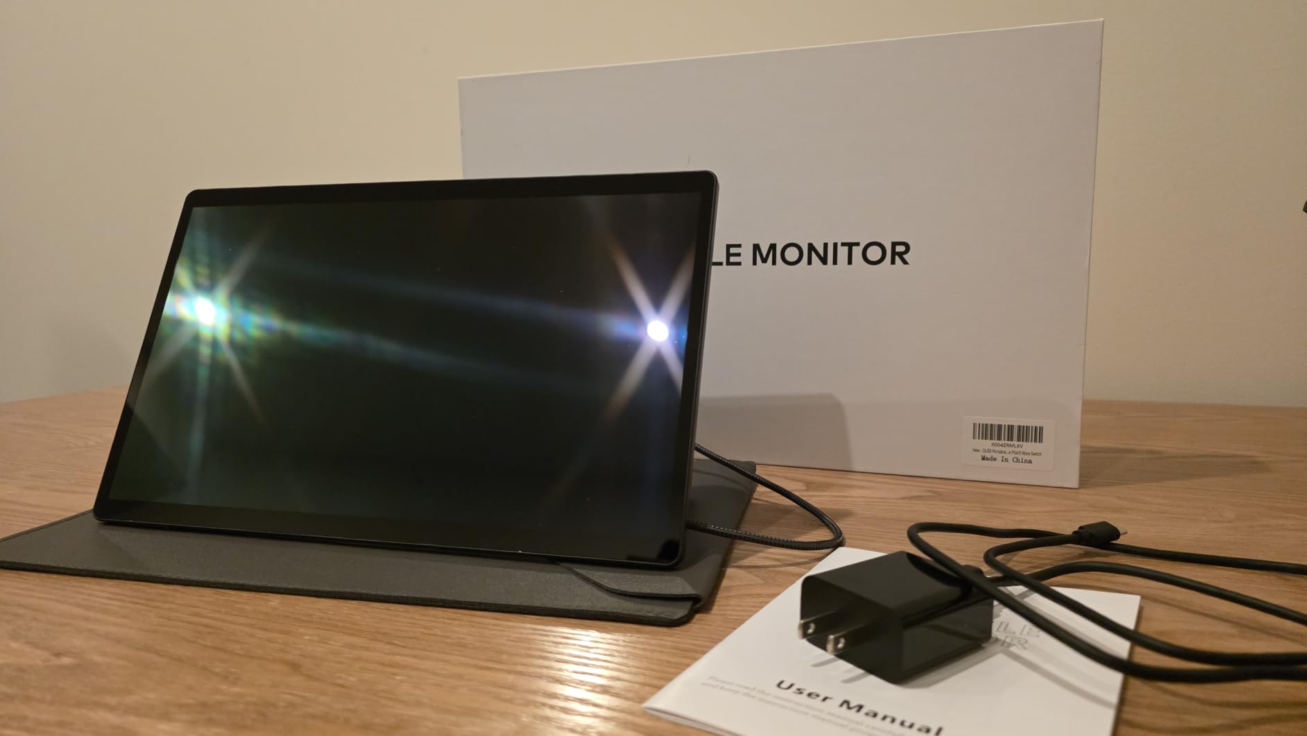 13.3-Inch OLED Portable Monitor Touchscreen, 1080P HDR 500-Nit Display customer photo 2