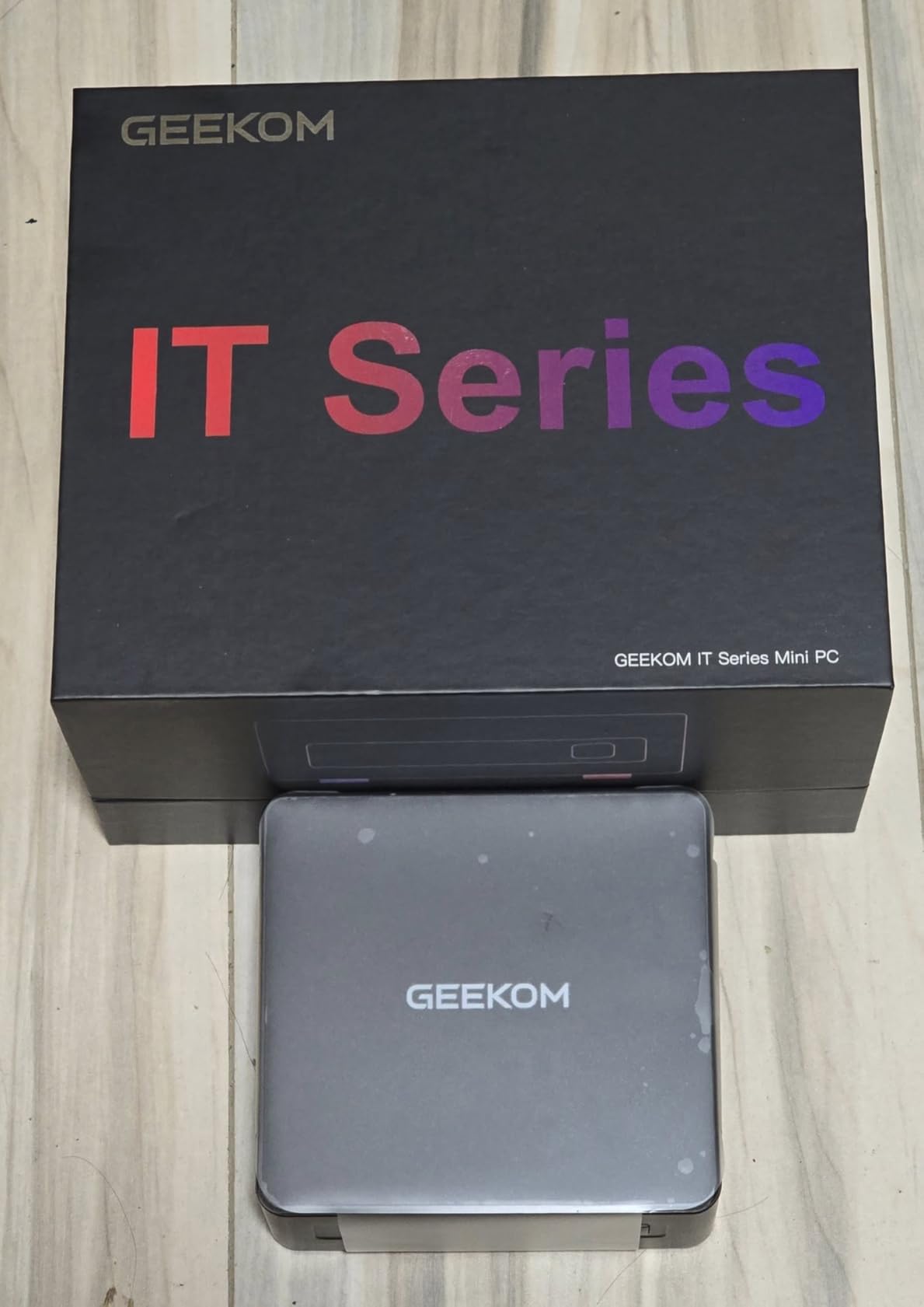 GEEKOM IT15 AI Mini PC, Intel Ultra 9 285H(99 Tops) | 32GB DDR5, 1TB SSD customer photo 2