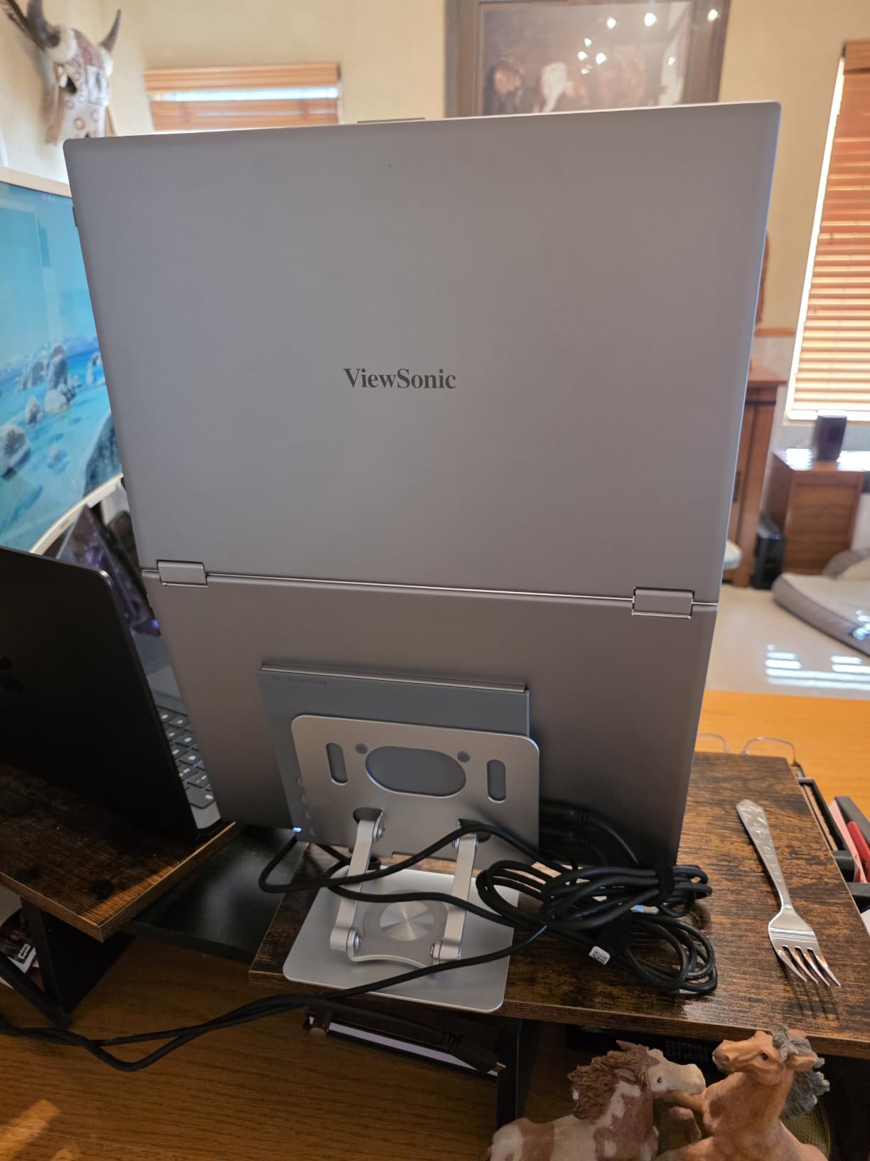 ViewSonic VG1457 Dual Screen 14 Inch 1200p Portable Monitor, Foldable IPS customer photo 2