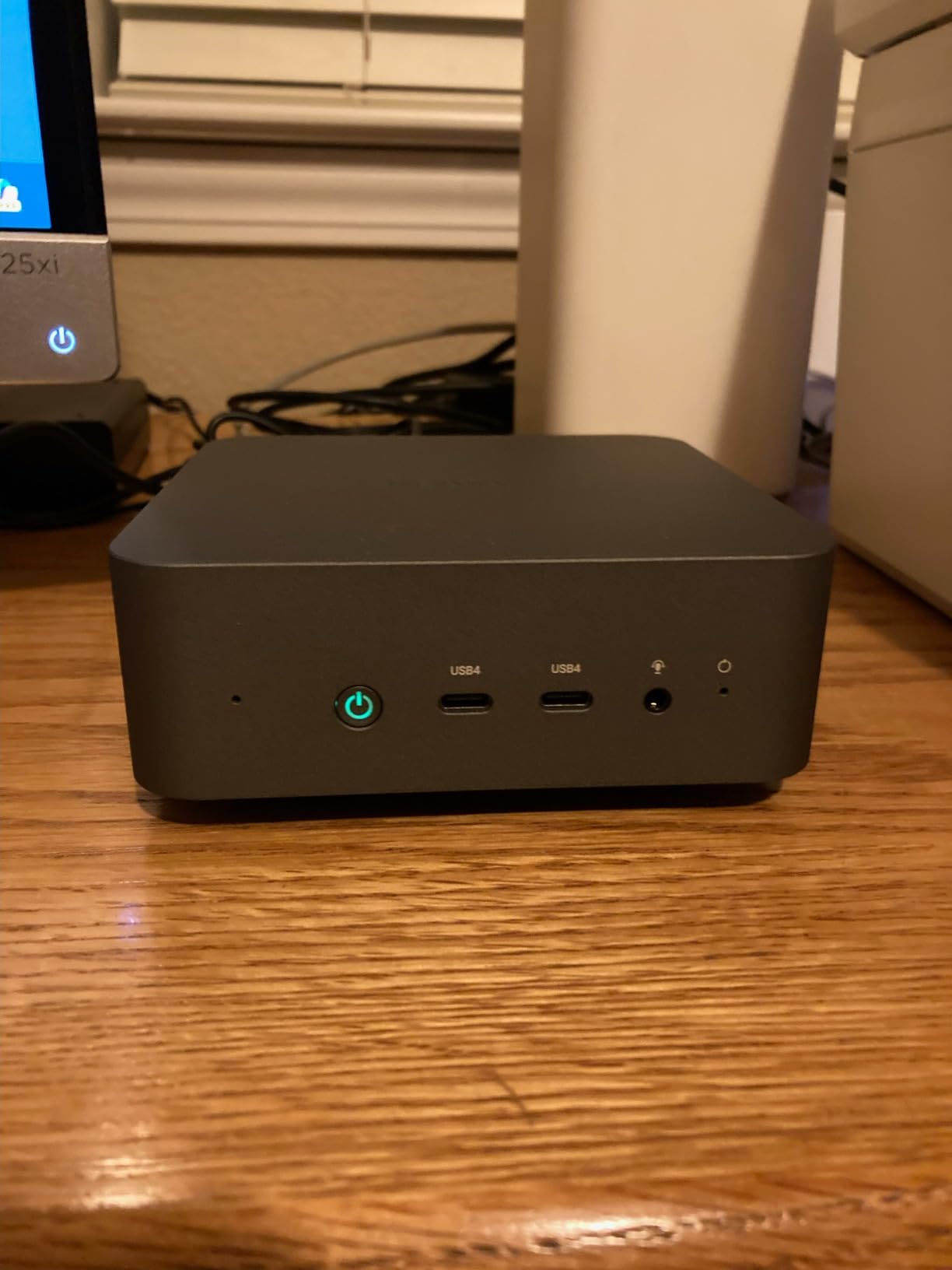 Reatan X8 Mini PC, AMD Ryzen AI 9 HX 470, 48GB DDR5 5600MHz 2TB, OcuLink customer photo 2