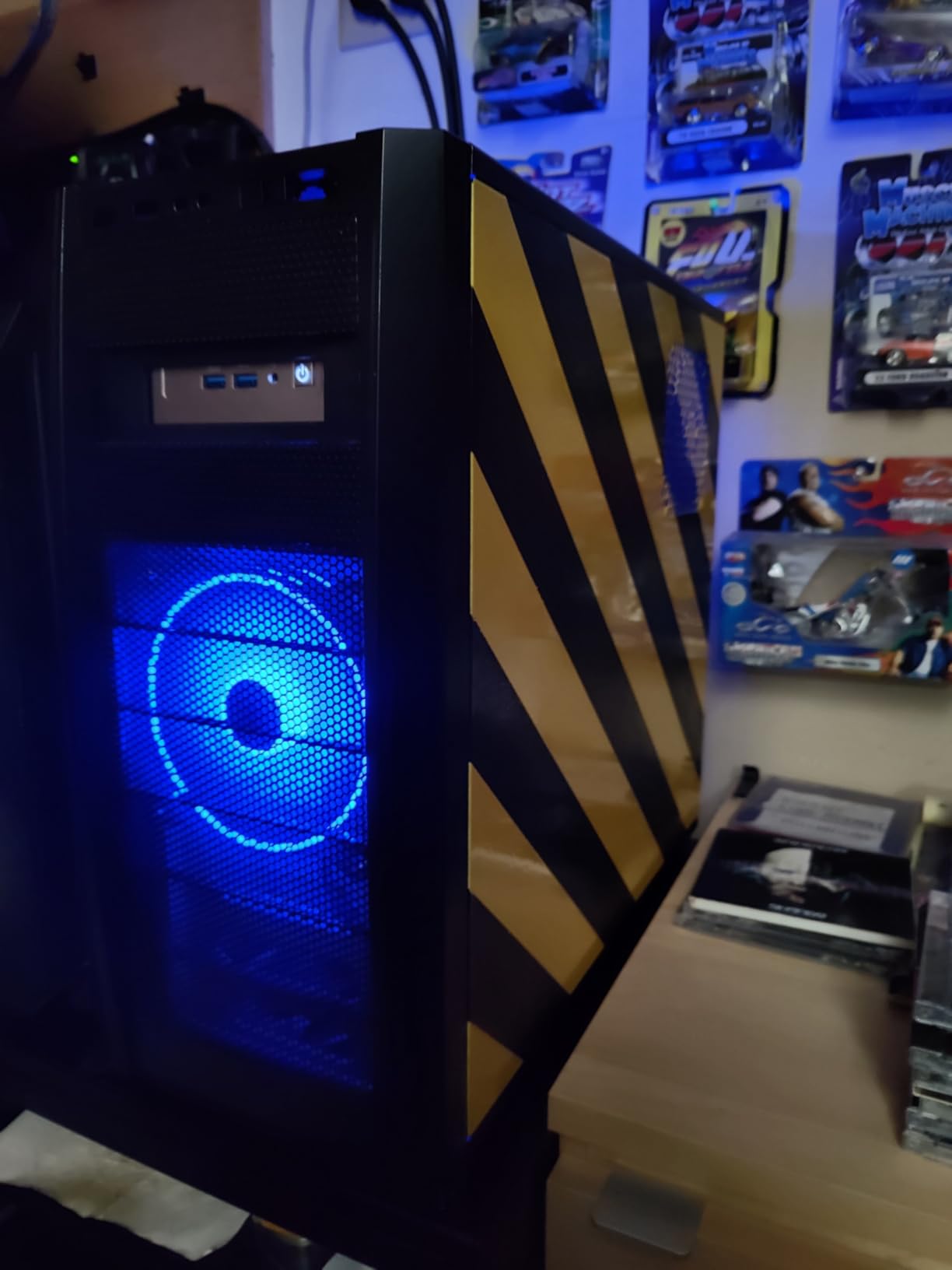 GEEKOM IT13 8K Productivity AI Mini PC,Intel Ultra7 356H|32GB DDR5＆1TB SSD customer photo 2