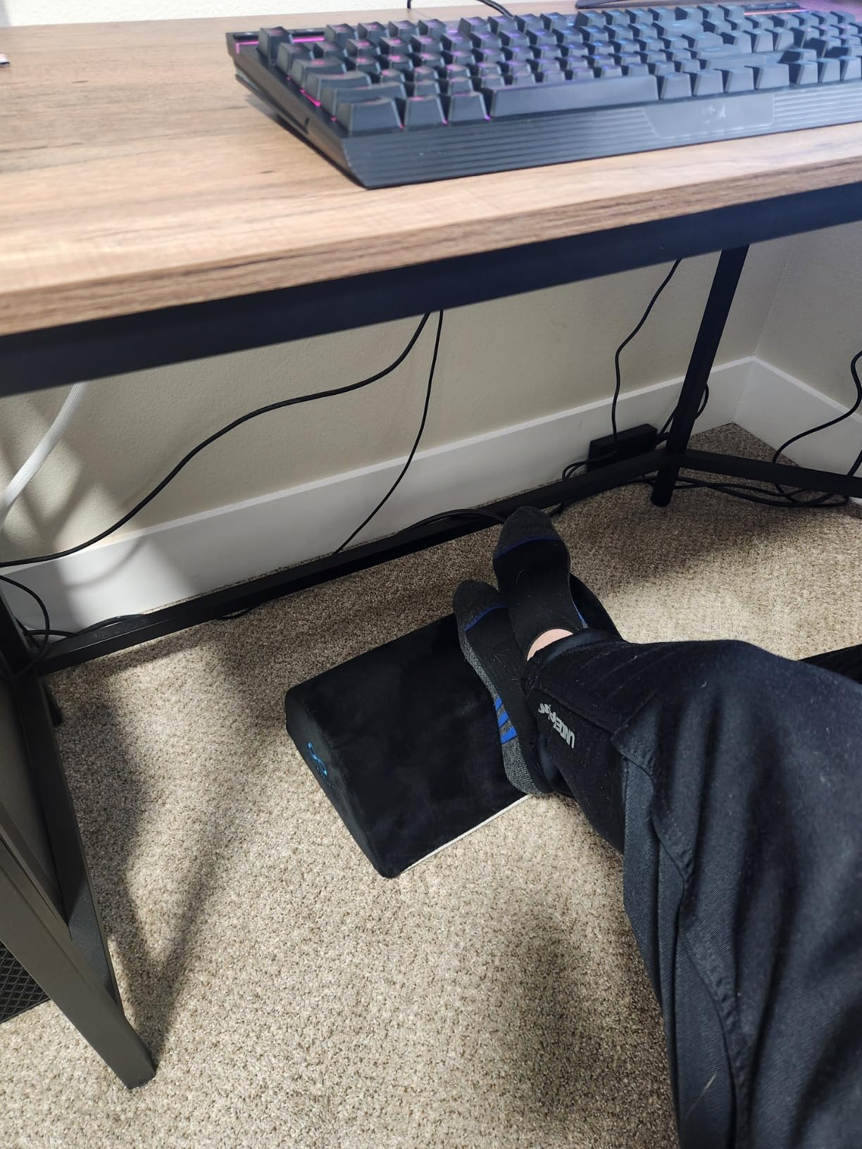 Everlasting Comfort Foot Rest for Under Desk at Work - Memory Foam Office Foot Stool & Under Desk Footrest Leg Elevation Pillow for Gaming & Home Office, Supports Posture customer photo 2