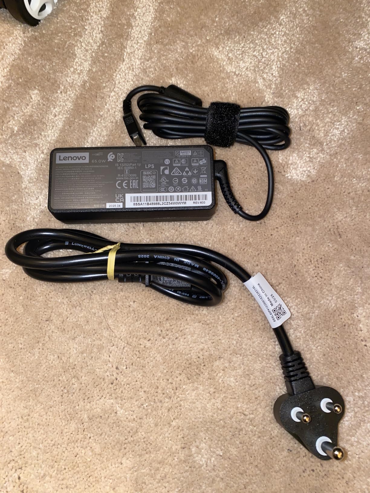 Lenovo ThinkCentre neo 50q Gen 5 1L Mini Desktop, Intel Core 5 210H 8-Core customer photo 1