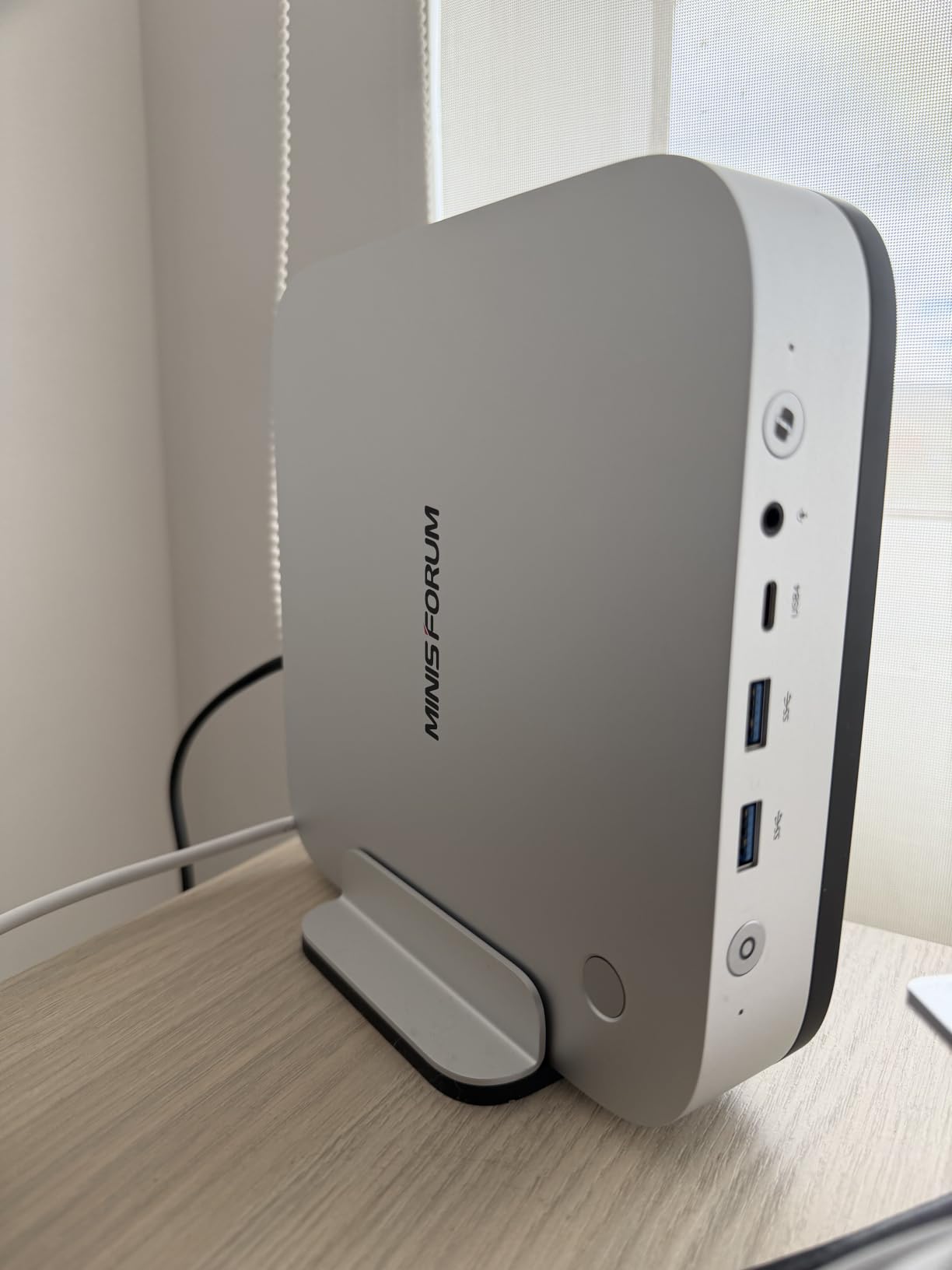 MINISFORUM UM890 Pro Mini PC, AMD Ryzen 9 8945HS (up to 5.2GHz) Mini Computers, 32GB DDR5 5600MHz RAM&2TB PCIe 4.0 SSD, Mini Desktop Quad Display HDMI/DP1.4/USB-C, AMD Radeon 780M/Dual LAN 2.5G customer photo 1