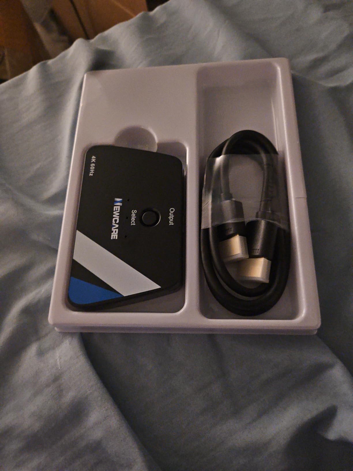 HDMI 2.1 Switch 3 in 1 Out, 4K@120Hz 8K@60Hz 48Gbps Dolby ALLM with Remote customer photo 1