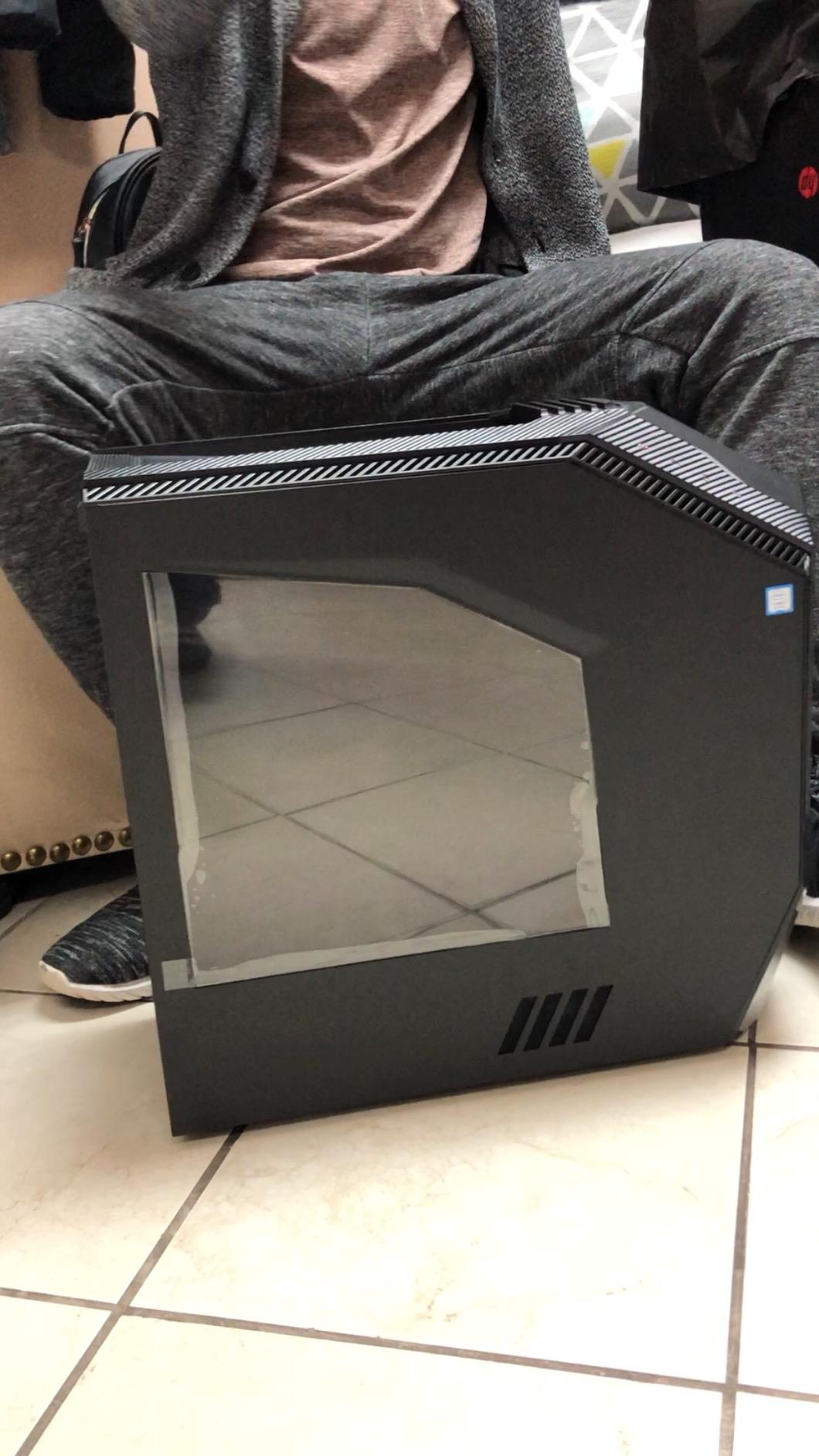 HP Z2 SFF G1i Workstation Desktop, Intel Ultra 5 235, 64GB DDR5, 2TB SSD customer photo 1