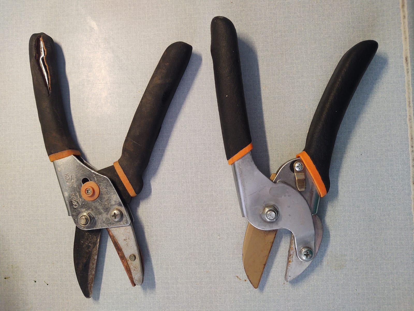 Fiskars Power-Lever Anvil Pruning Shears, 5/8
