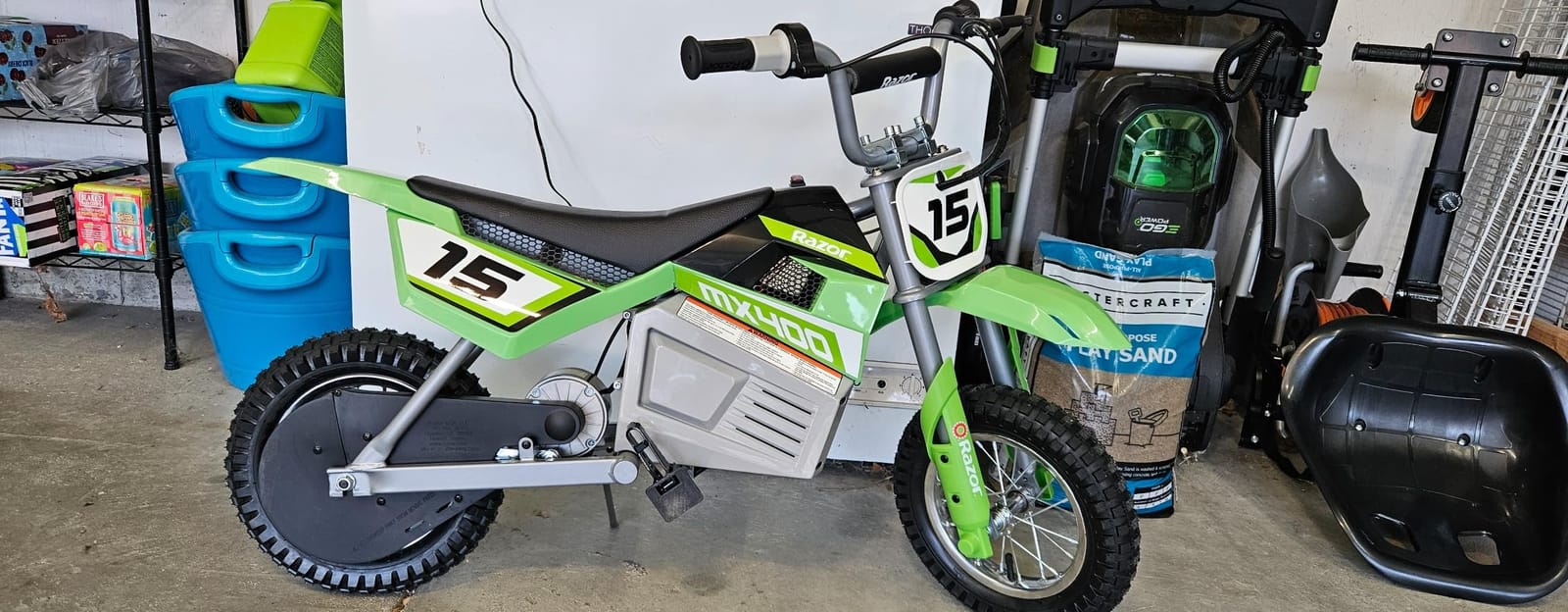 Razor MX400 Dirt Rocket Electric Bike for Kids Ages 8+, 140 Pounds Max Weight, Green – 24-Volt Battery, up to 14 Mph, 30-Minute High Speed Ride Time, Twist-Grip Throttle, 12-Inch Pneumatic Tires customer photo 2