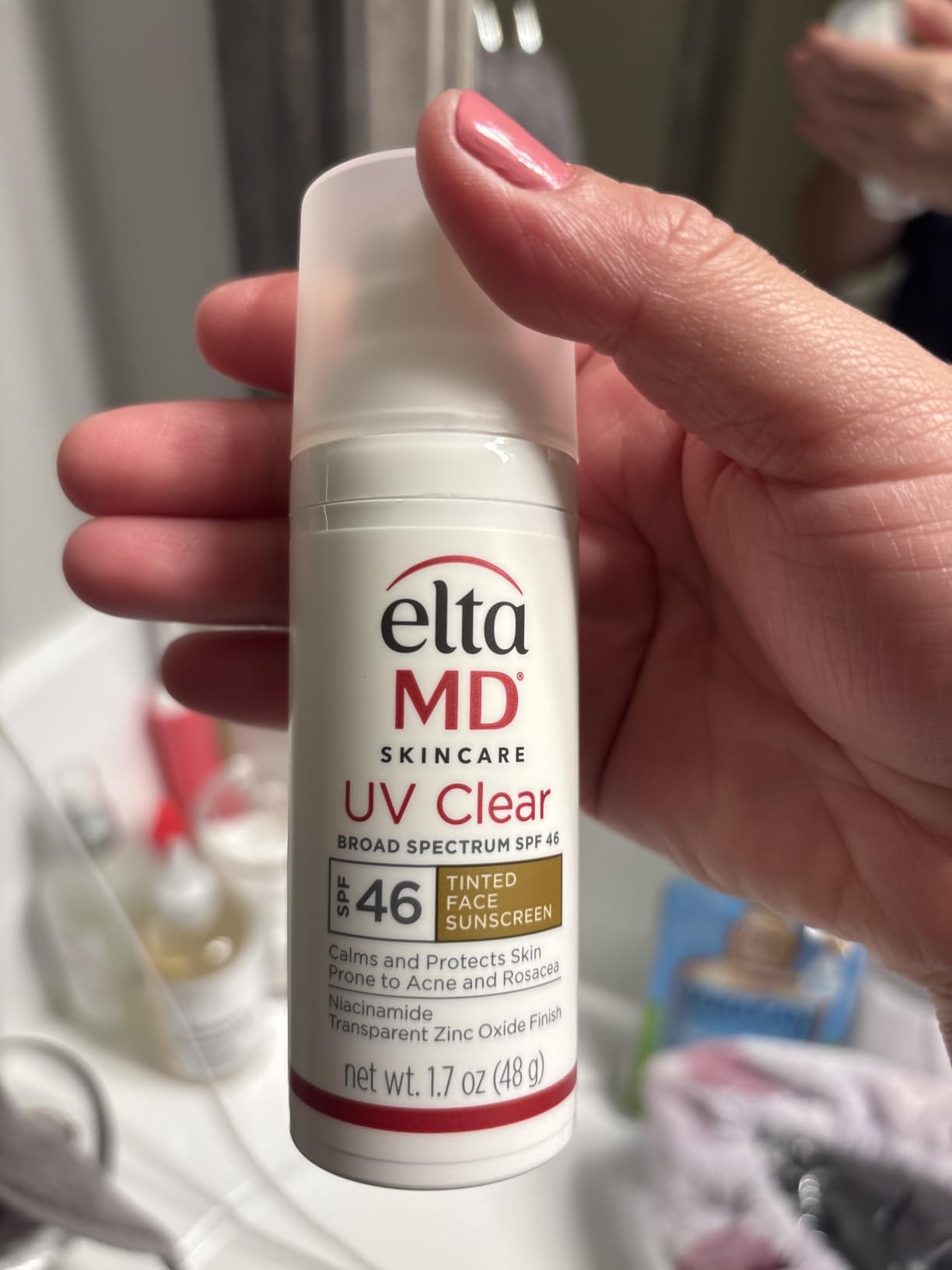 EltaMD UV Clear Face Sunscreen with Zinc Oxide, Oil-Free, SPF 46 and SPF 50 customer photo 1