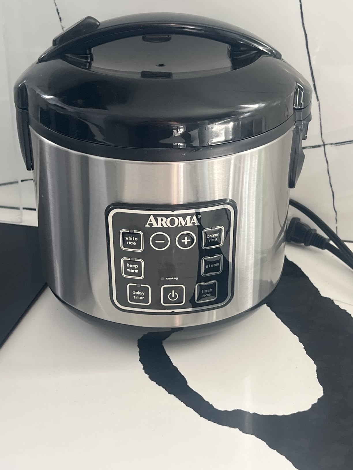 AROMA Digital Rice Cooker, 4-Cup (Uncooked) / 8-Cup (Cooked), Steamer, Grain Cooker, Multicooker, 2 Qt, Stainless Steel Exterior, ARC-914SBD customer photo 1