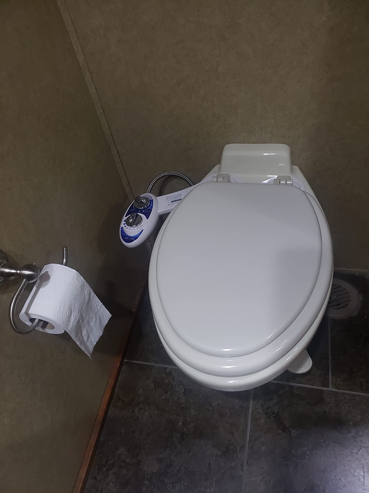 Dometic 302320081 320 Series Standard Height RV Toilet, White customer photo 1