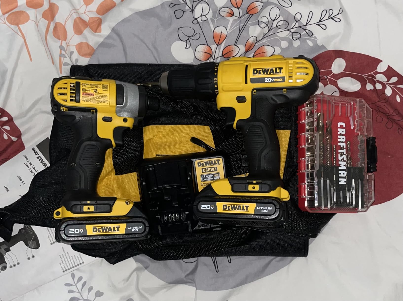 DEWALT 20V MAX Cordless Drill and Impact Driver, Power Tool Combo Kit , Includes 2 Batteries, Charger and Bag (DCK240C2) customer photo 2