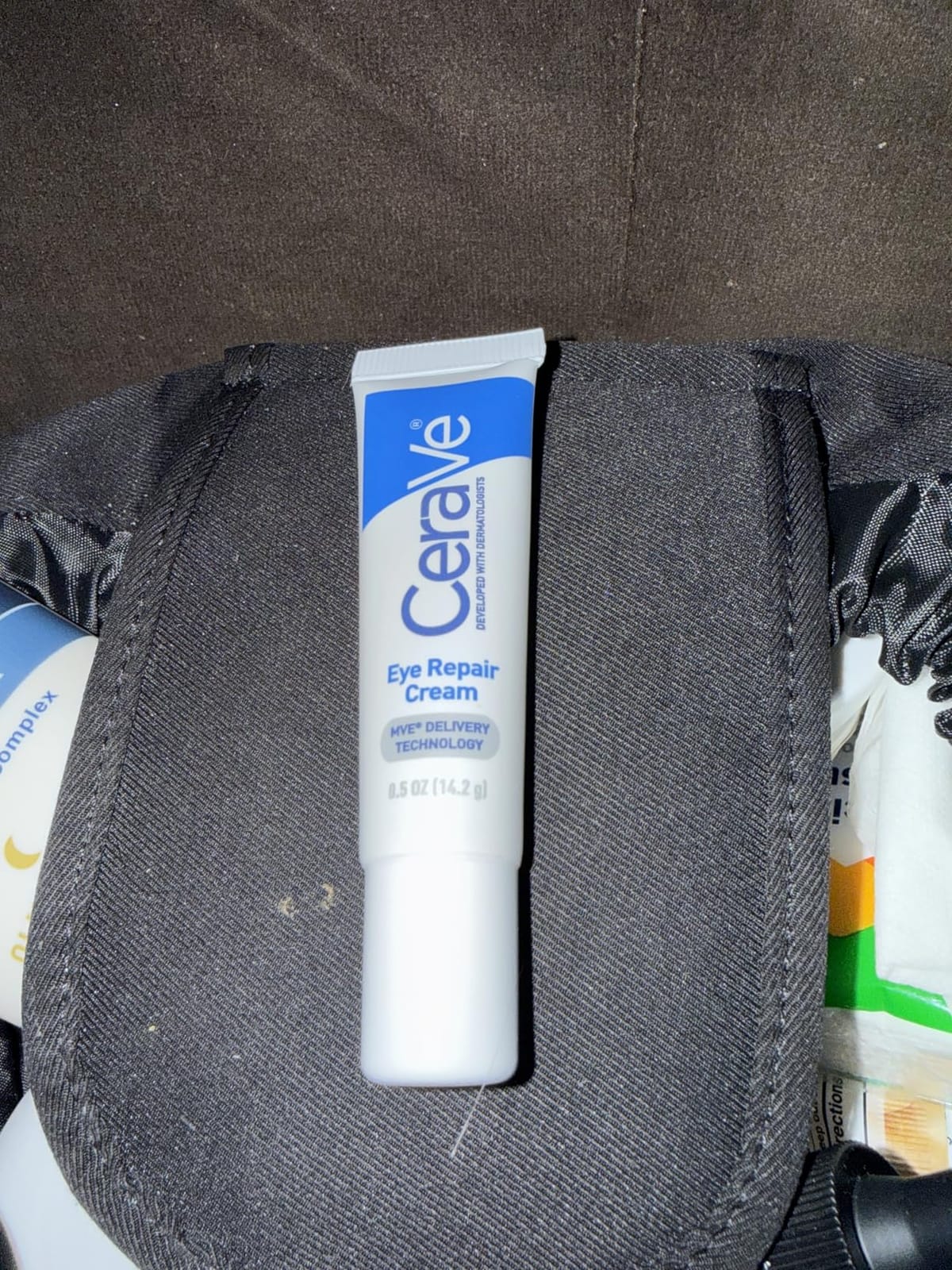 CeraVe Eye Repair Cream, Hyaluronic Acid Eye Cream for Dark Circles, 0.5oz customer photo 1