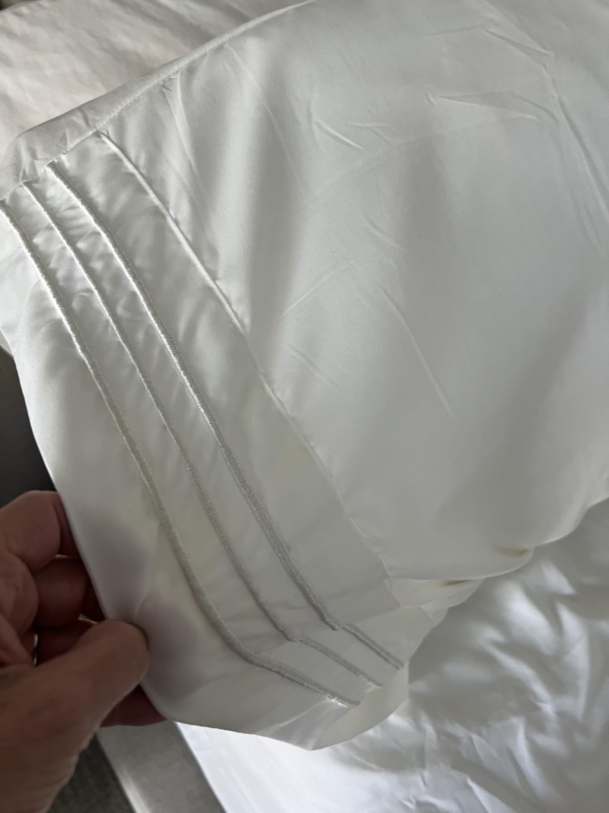Mellanni Iconic 4-Piece Bed Sheet Set, 16
